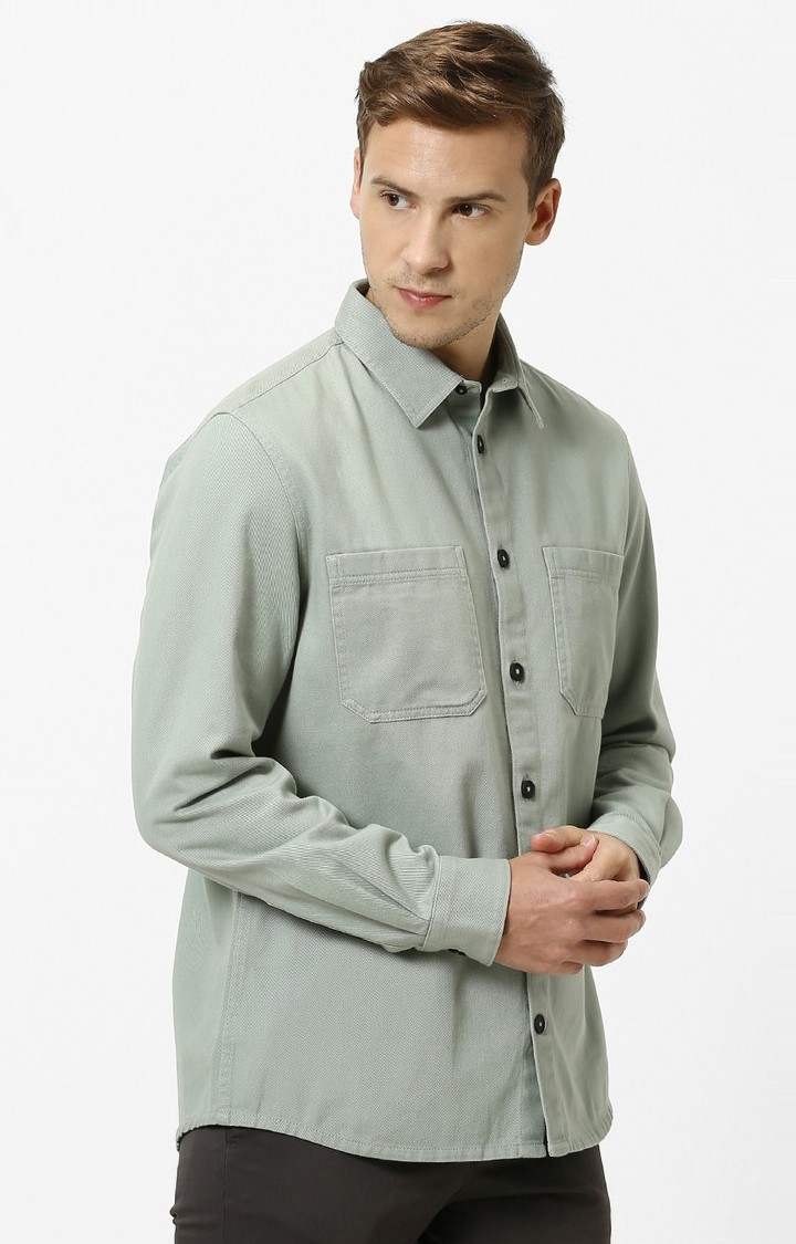 Men's Green Solid Casual Shirts