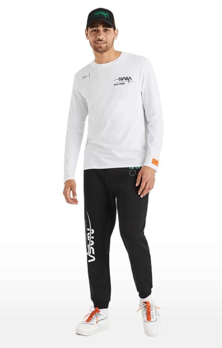 Men's Black Cotton Blend Typographic Activewear Joggers