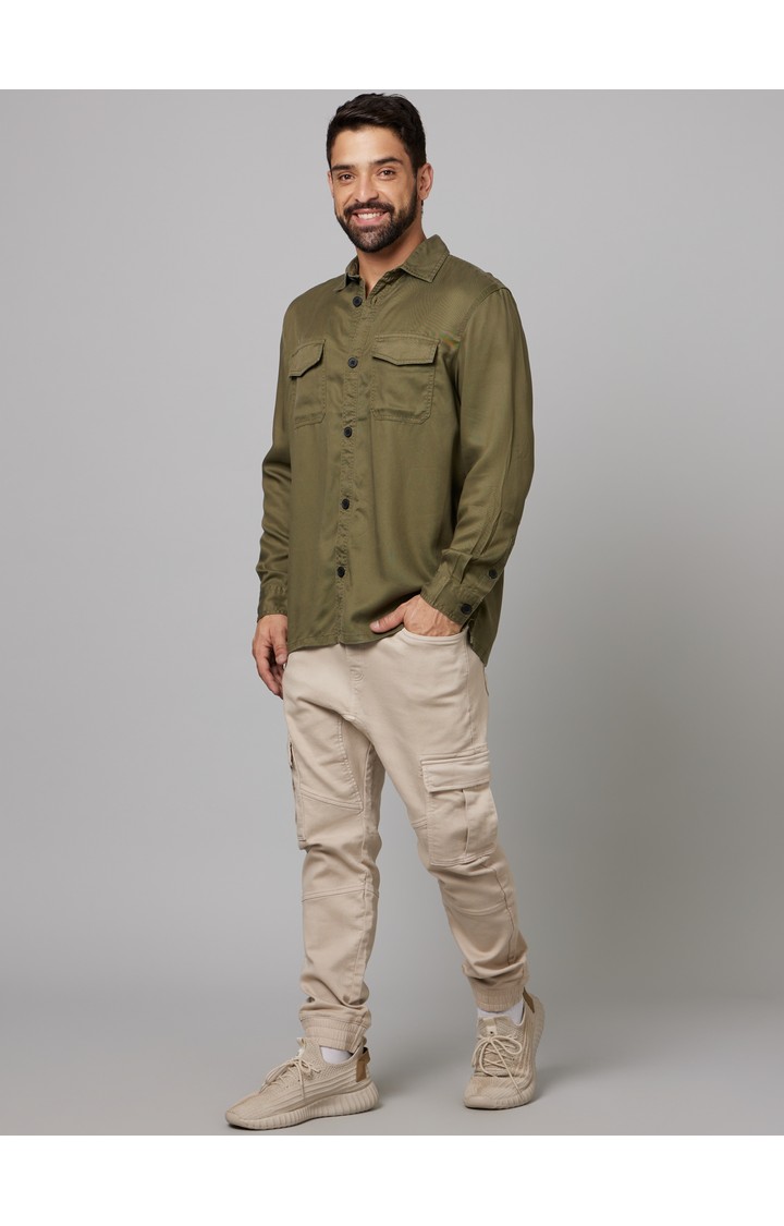Men's Green Solid Casual Shirts