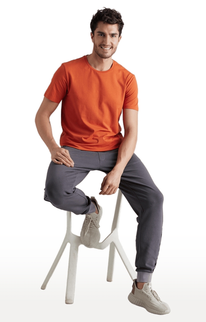 celio | Men's Orange Solid Regular T-Shirts 1