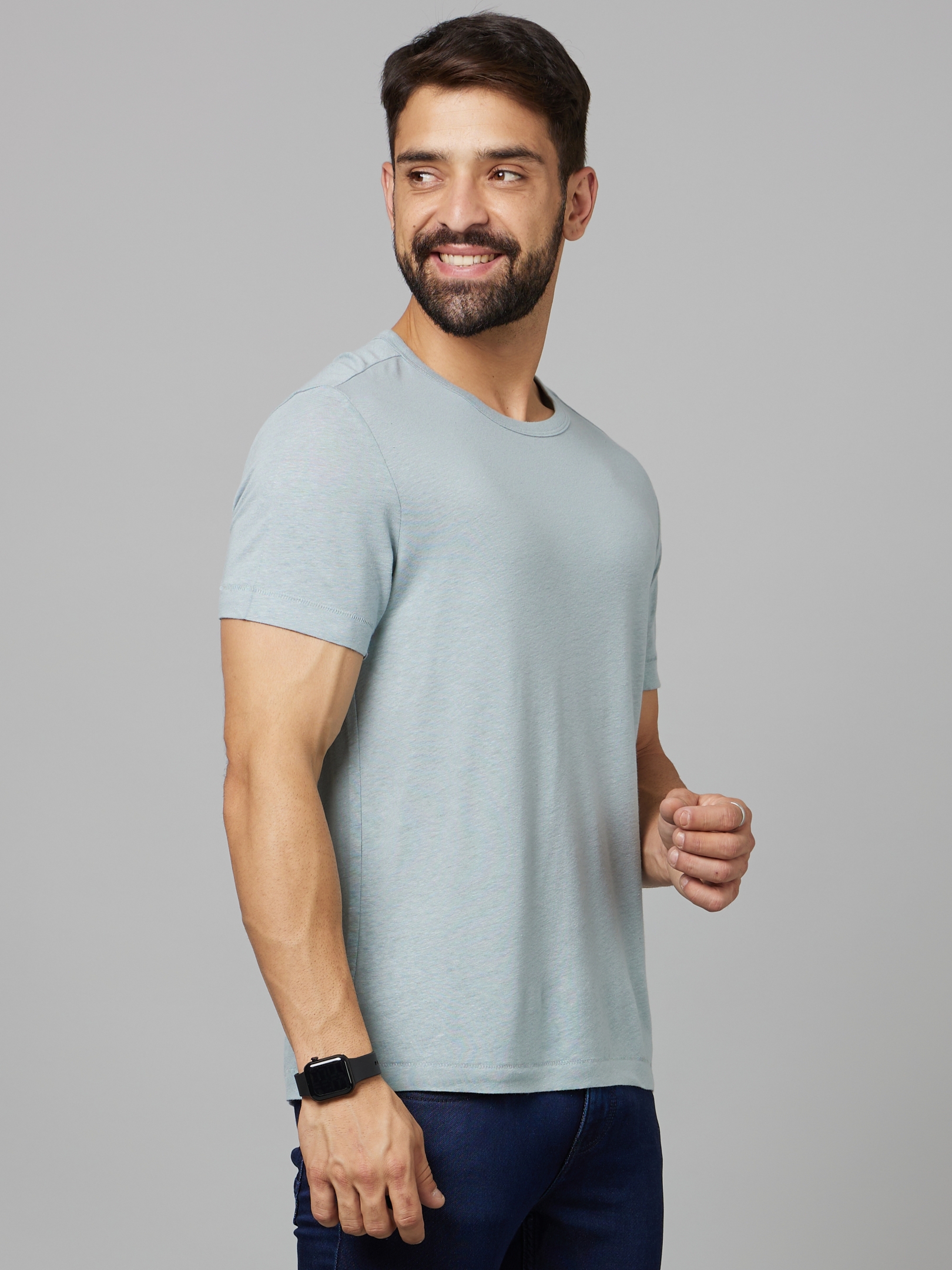 Men's Blue Solid Regular T-Shirts