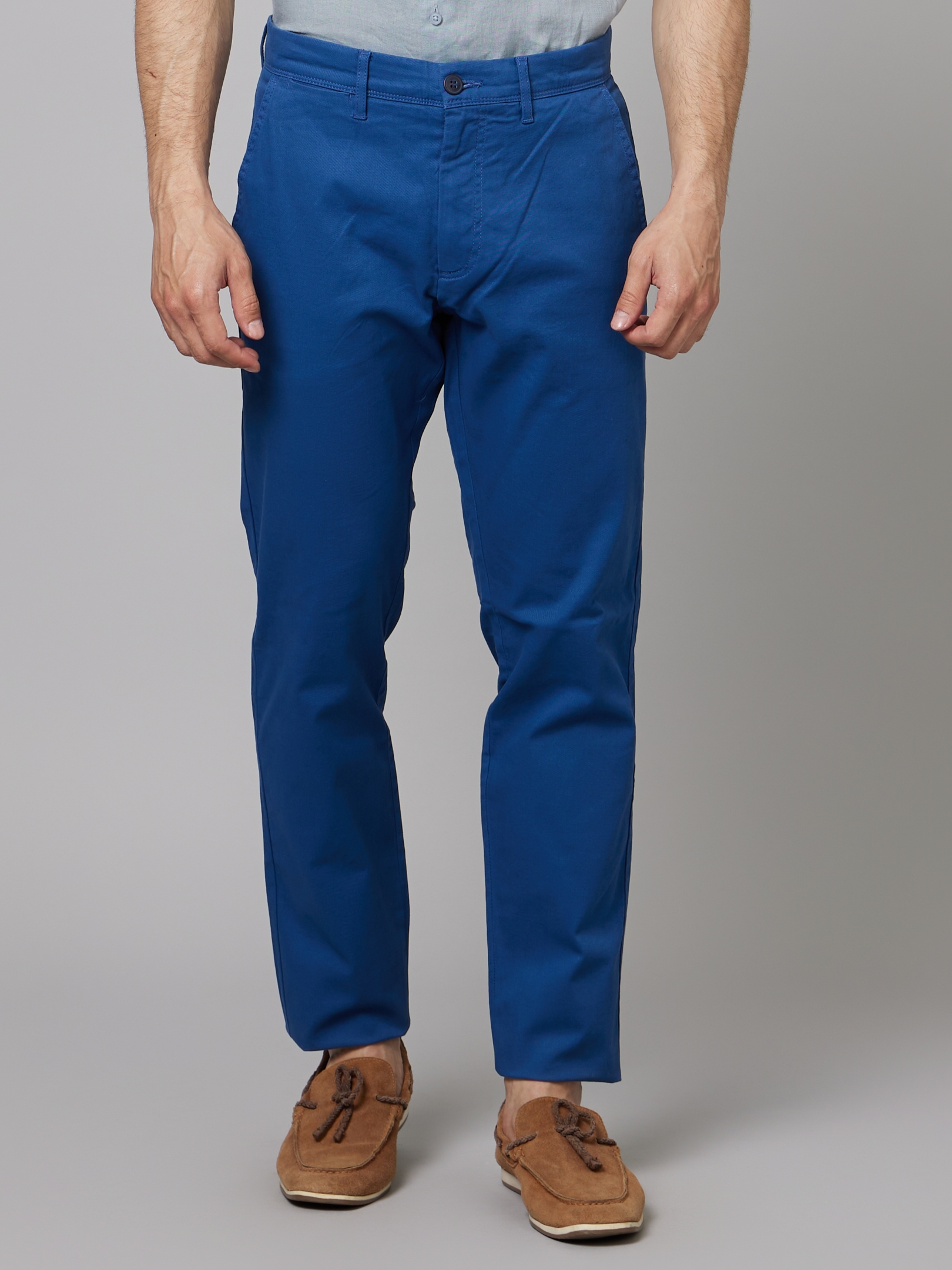 Men's Blue Cotton Blend Solid Chinos
