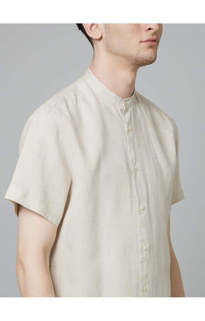 Men's Beige Solid Casual Shirts