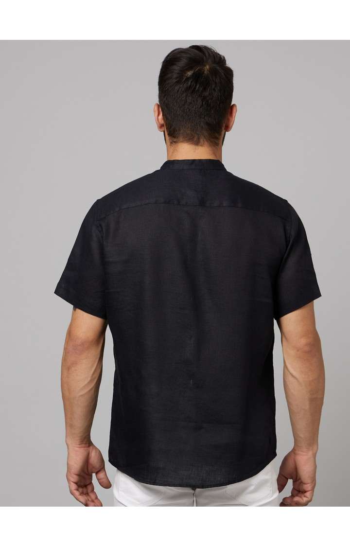 Men's Black Solid Casual Shirts
