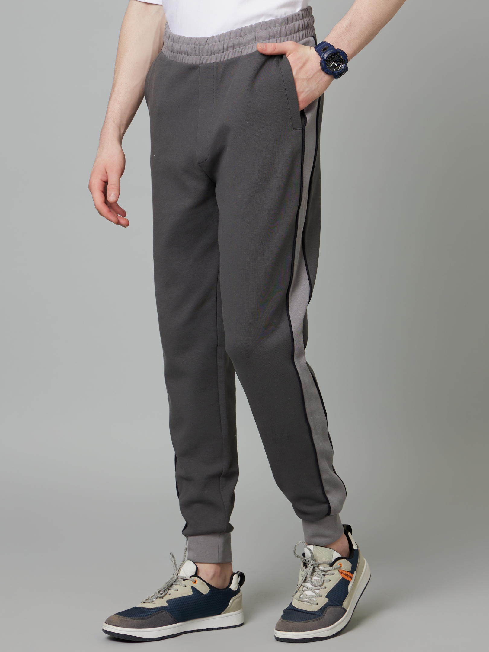 Men's Grey Cotton Blend Solid Casual Joggers