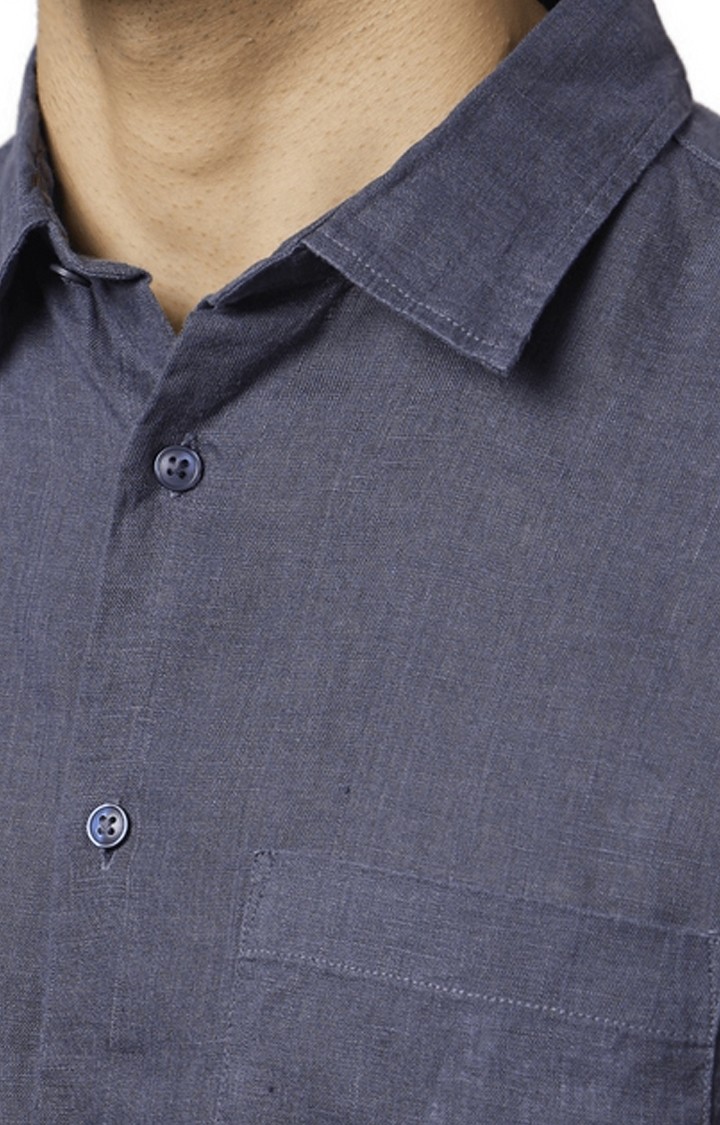 Men's Blue Solid Casual Shirts
