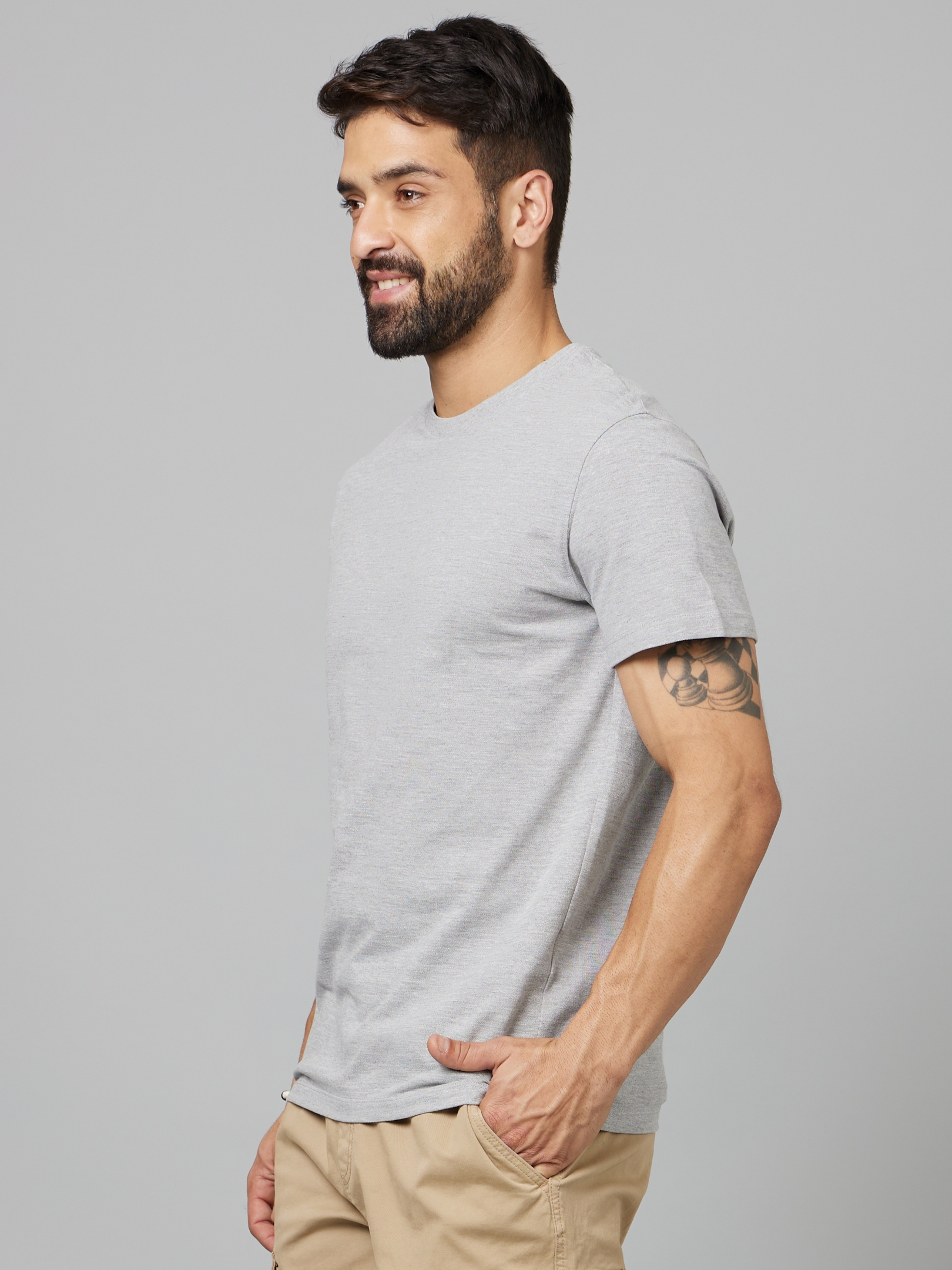 Men's Grey Solid Regular T-Shirts