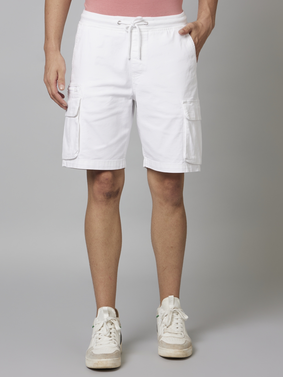 Men's White Cotton Blend Solid Shorts