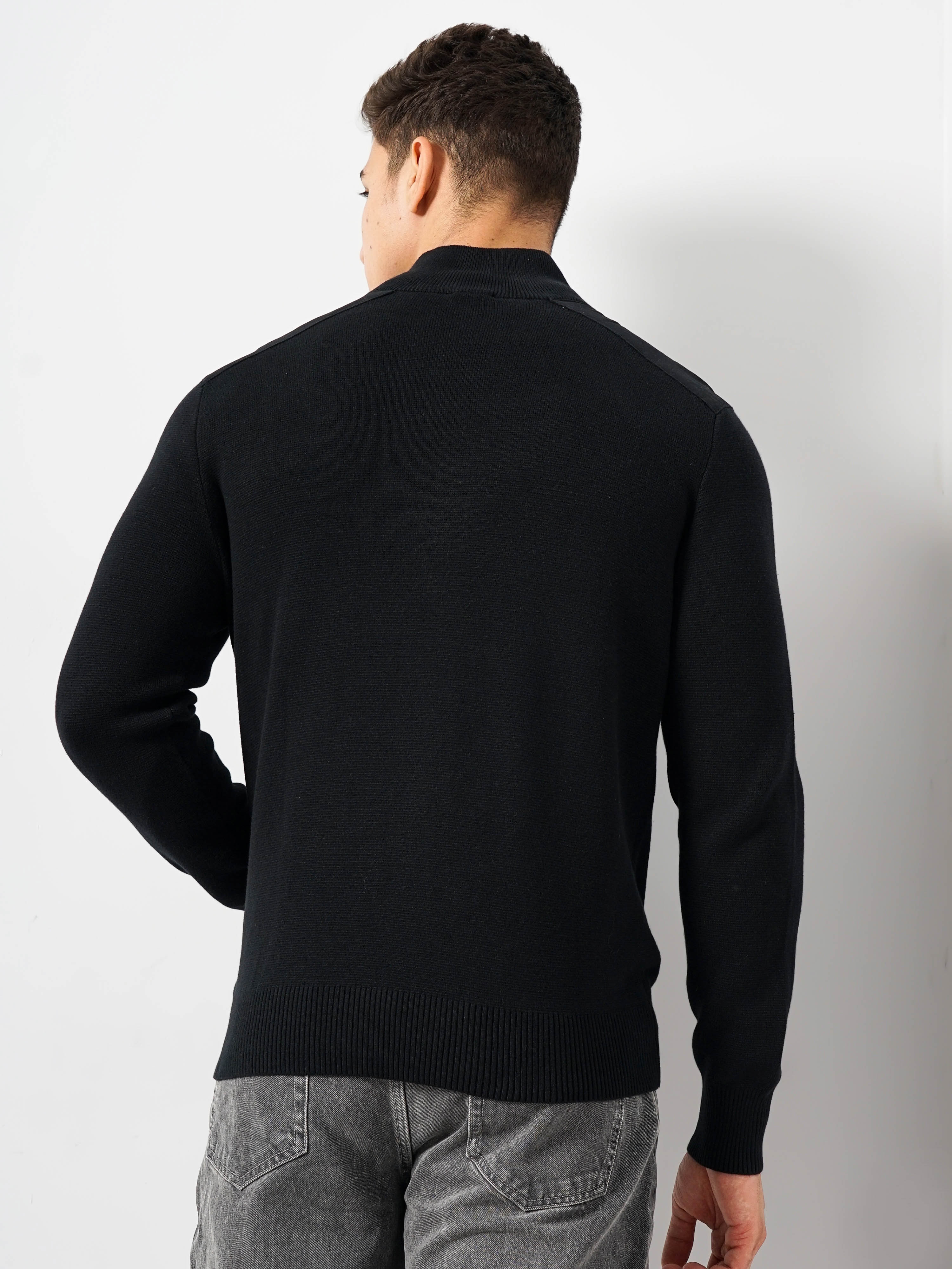 Celio Men's solid Sweaters