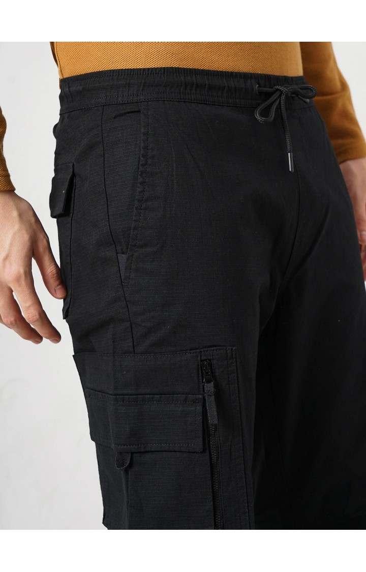 Celio Men Black Solid Loose Fit Cotton Cargo Casual Trousers