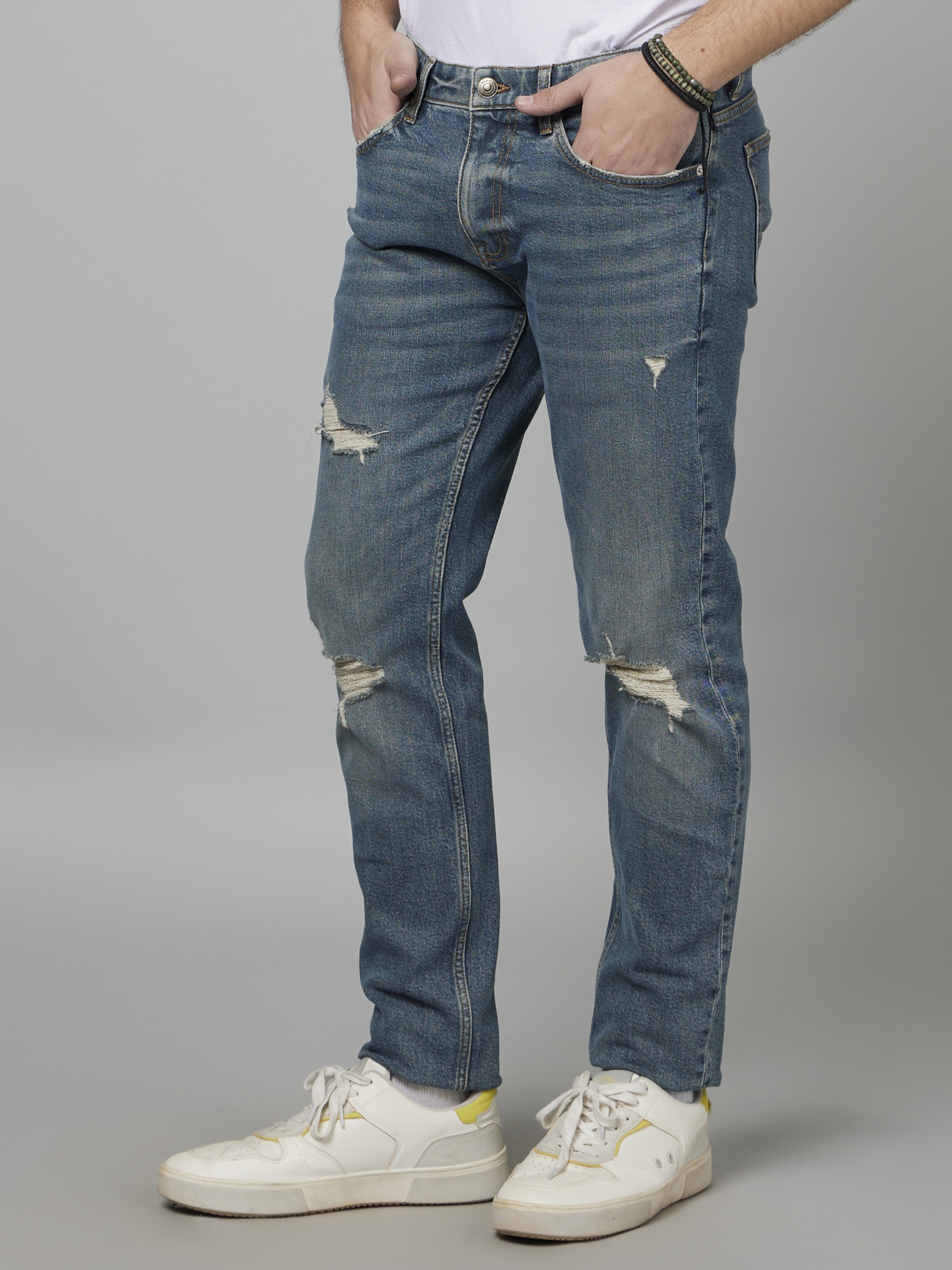 Men's Blue Cotton Blend Solid Ripped Jeans