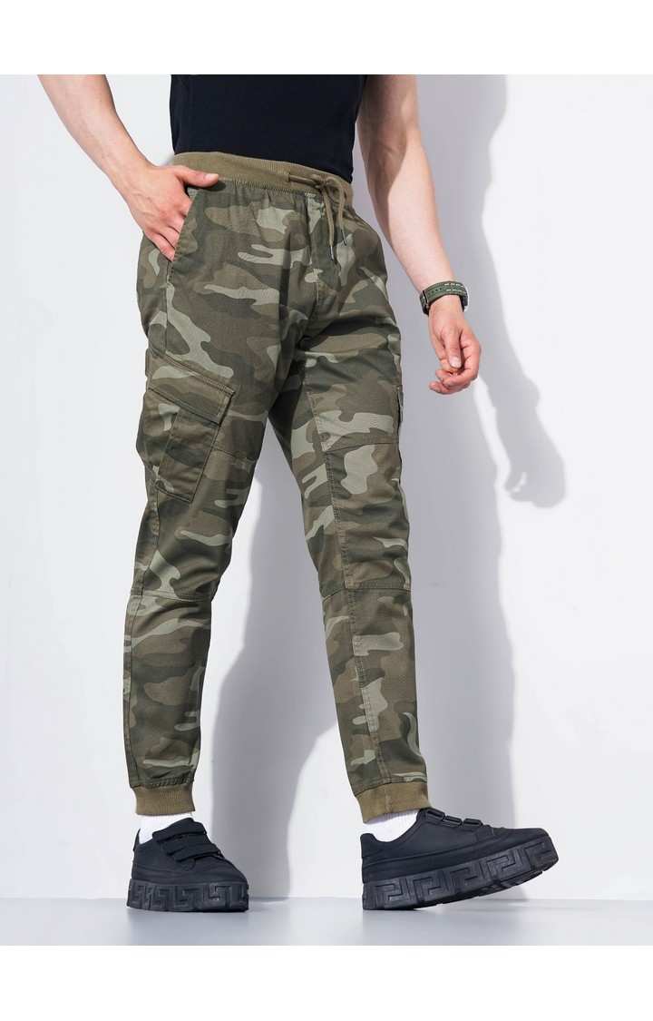 Men's Green Cotton Blend Camouflage Trousers