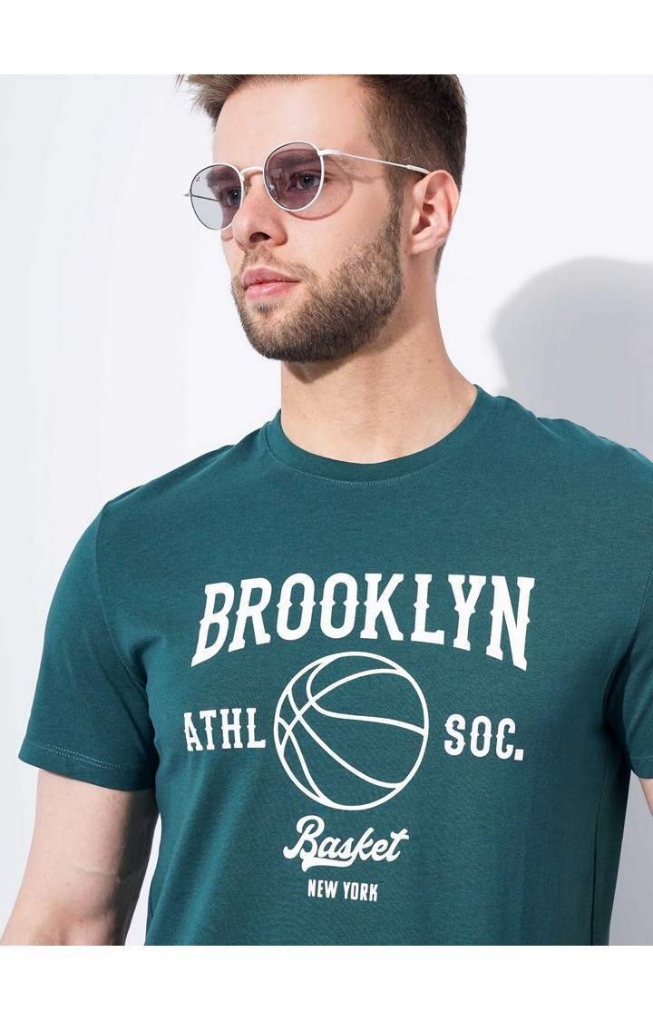 Men's Green Graphics Regular T-Shirts