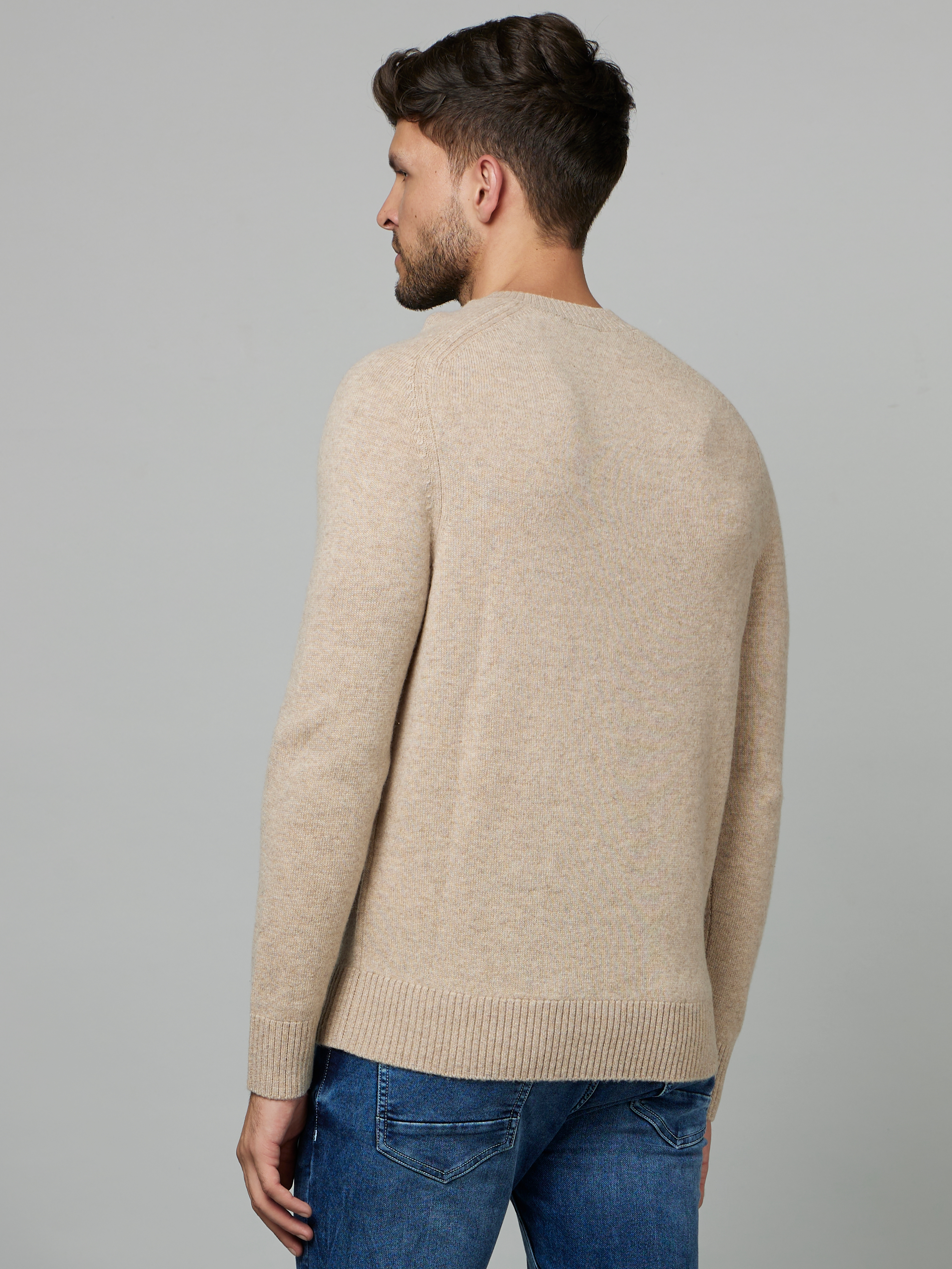 Men's Beige Solid Sweaters