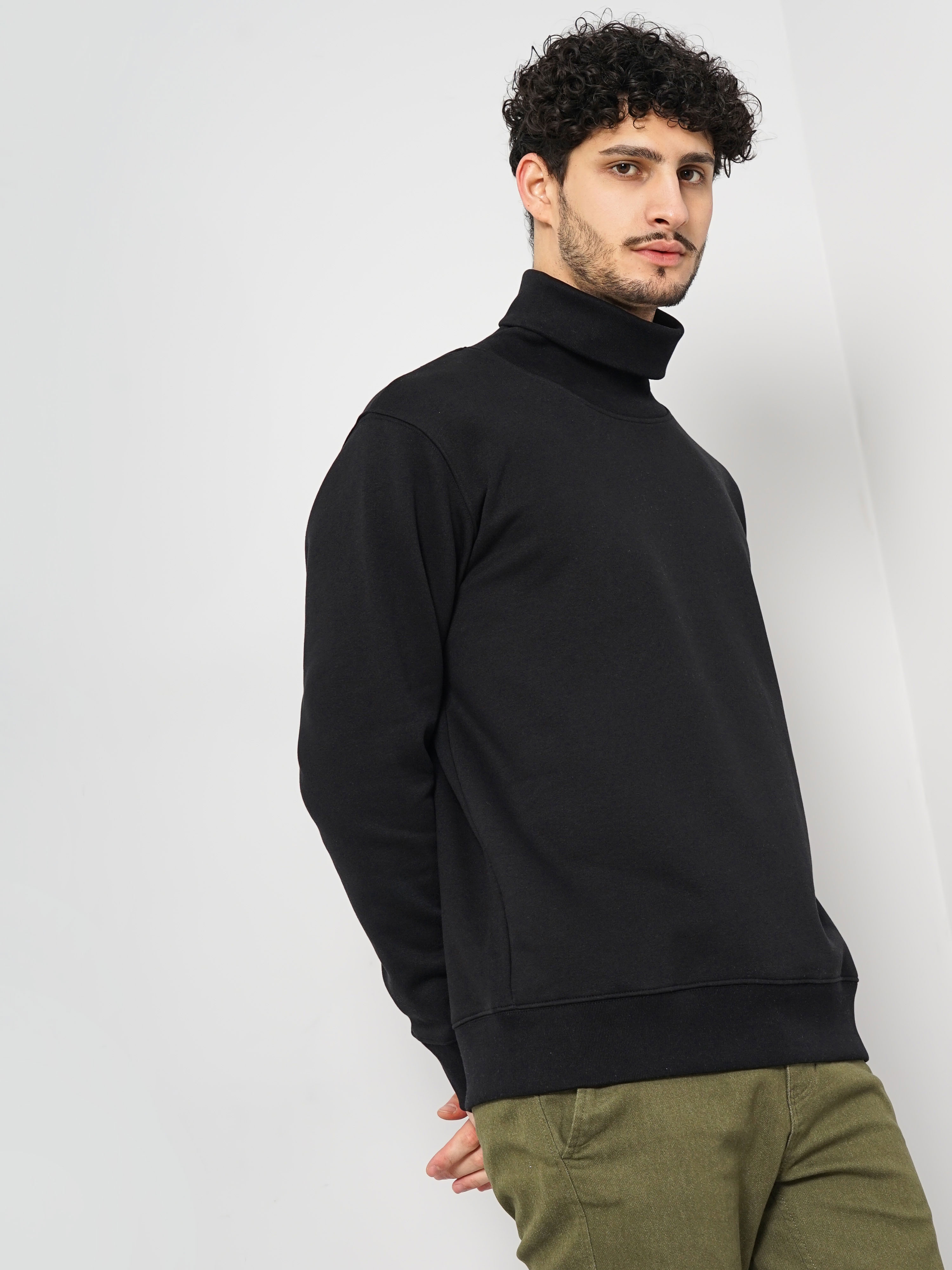Celio Men's Solid Sweatshirt