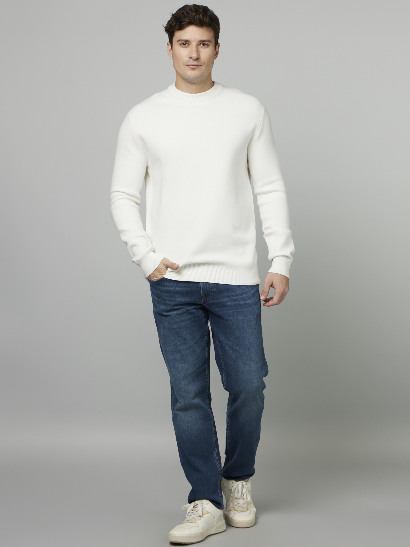 Men's White Solid Sweaters