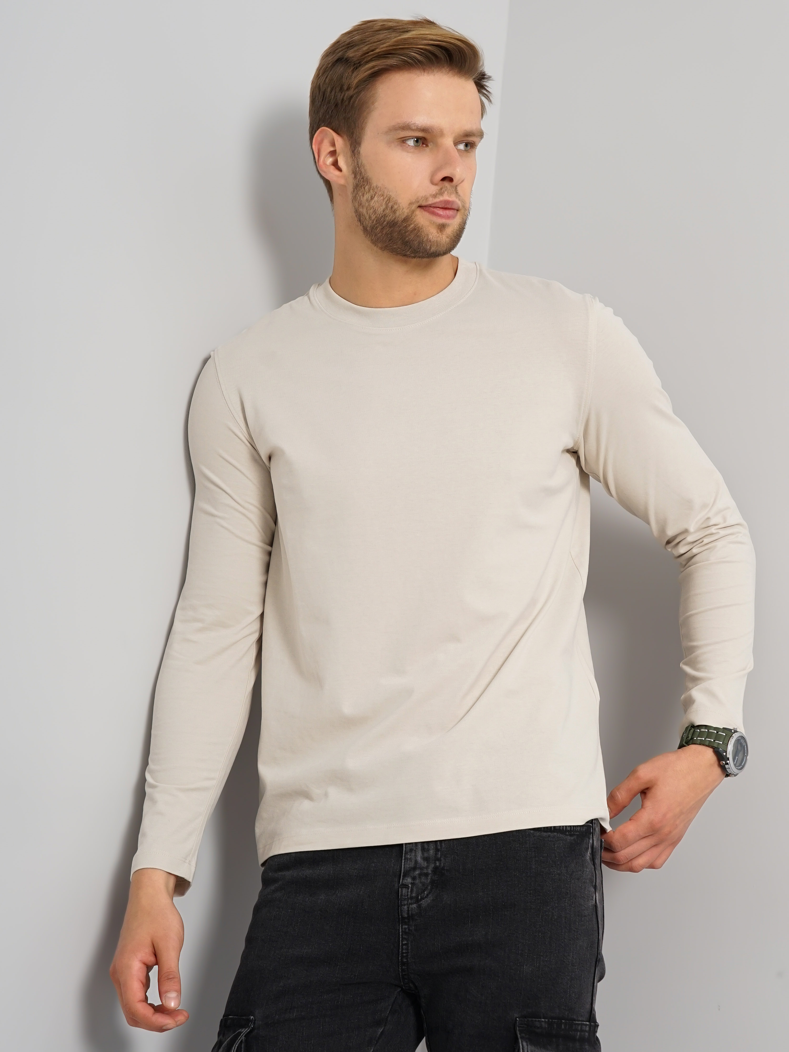 celio | Men's Beige Solid Sweatshirts