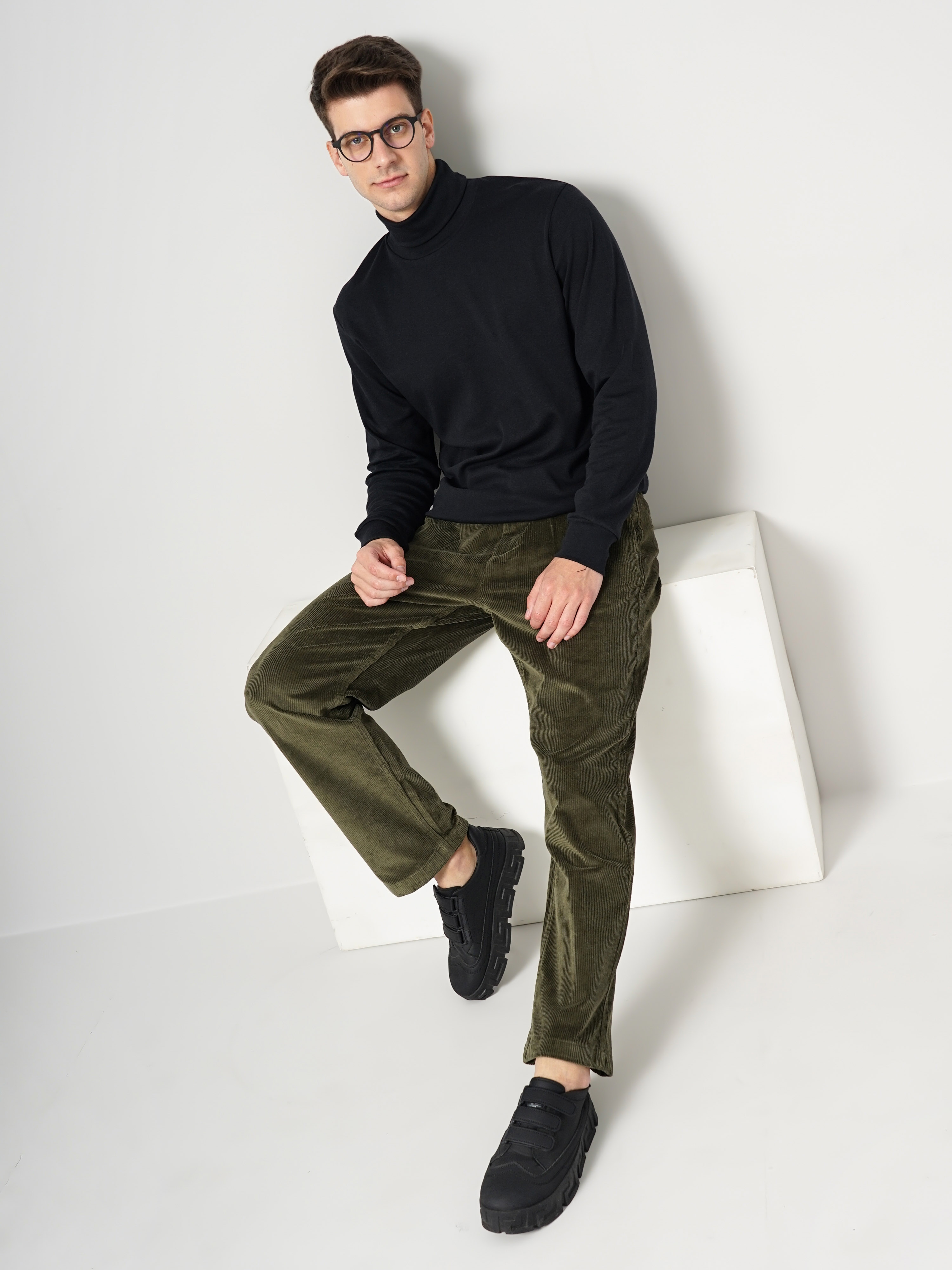 Men's Solid Green Trouser