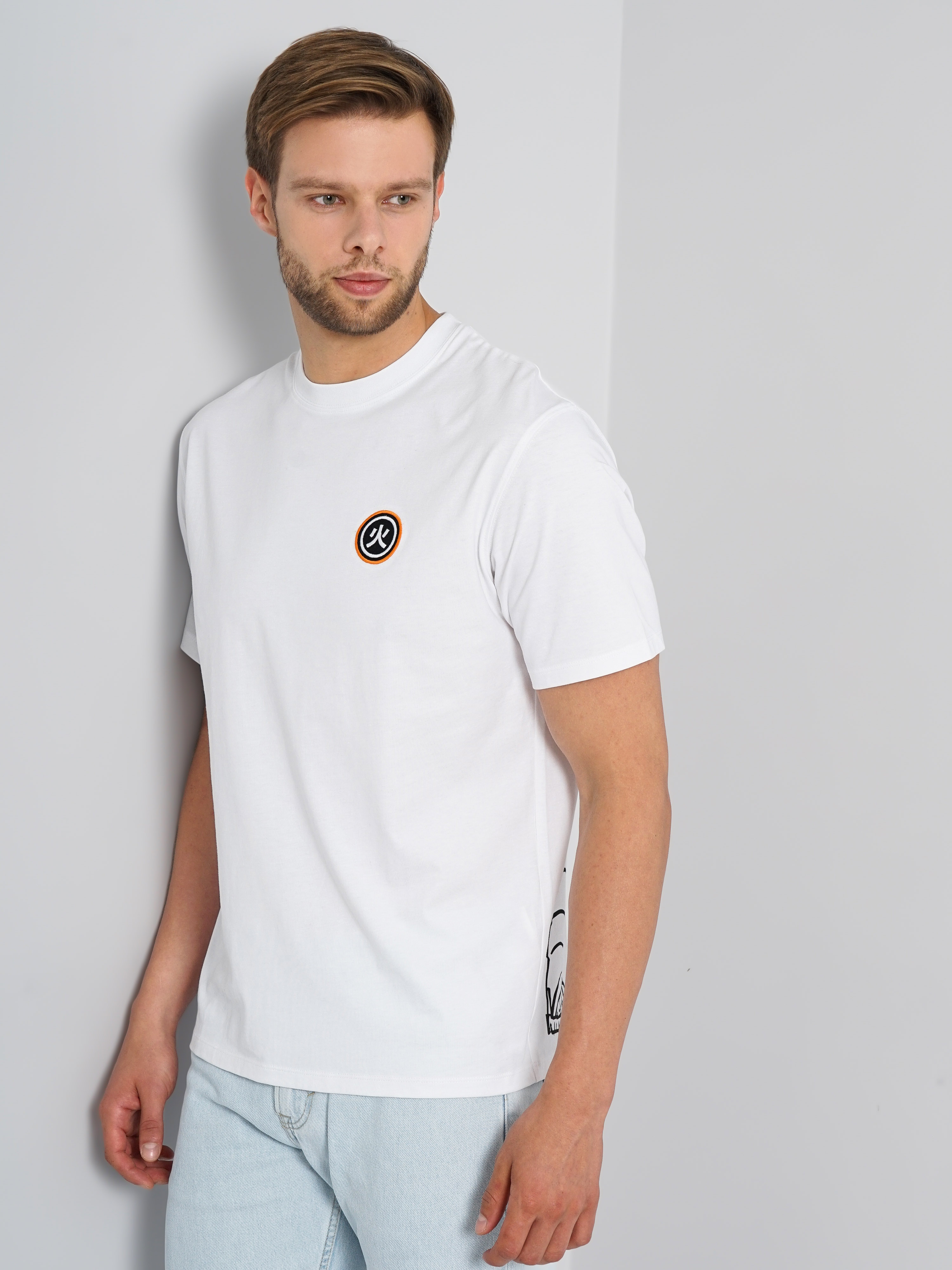 celio | Men's White Printed Regular T-Shirts 9