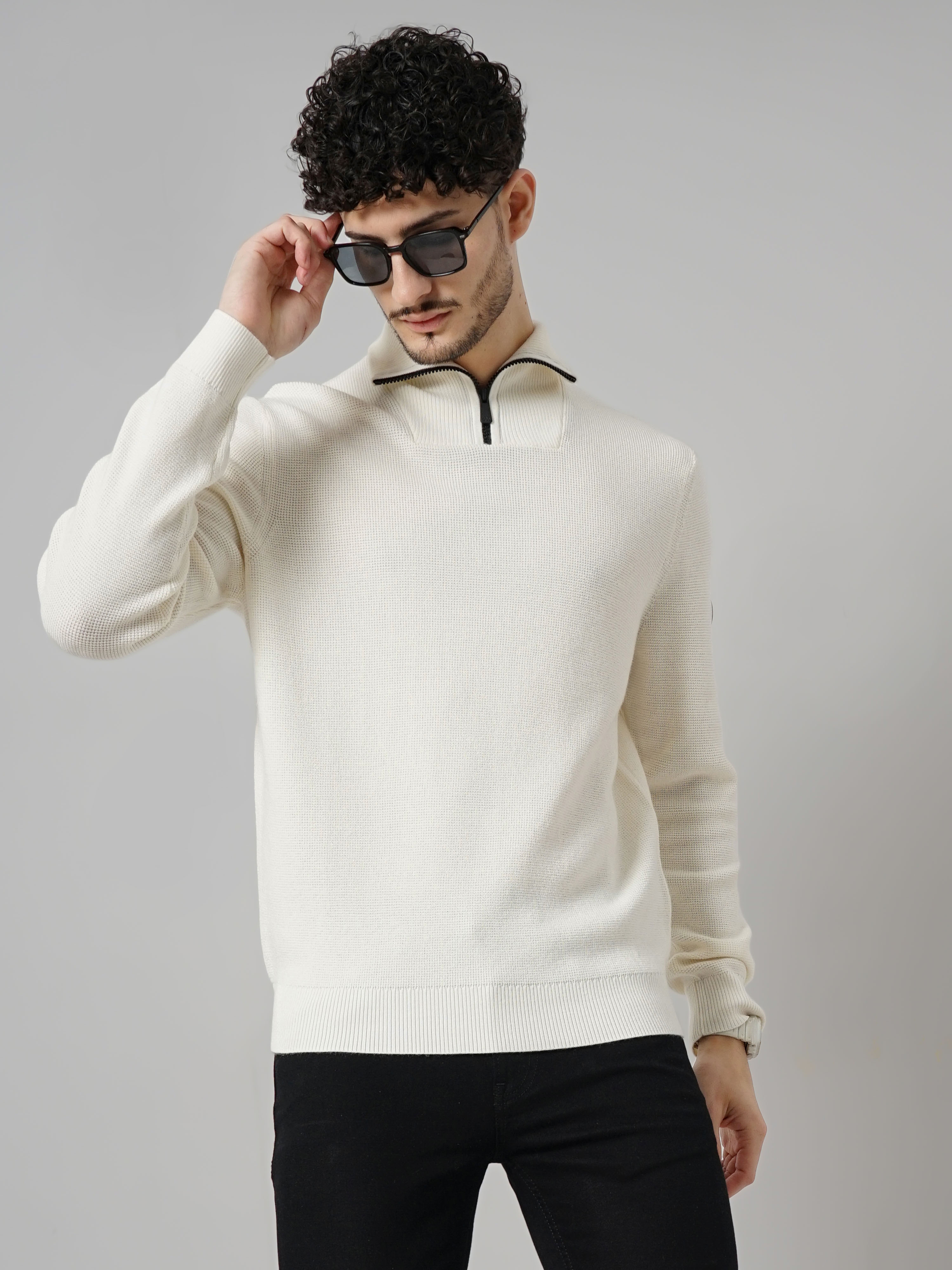 Celio Men's Solid Off White Full Sleeve Chamonix Sweatshirt