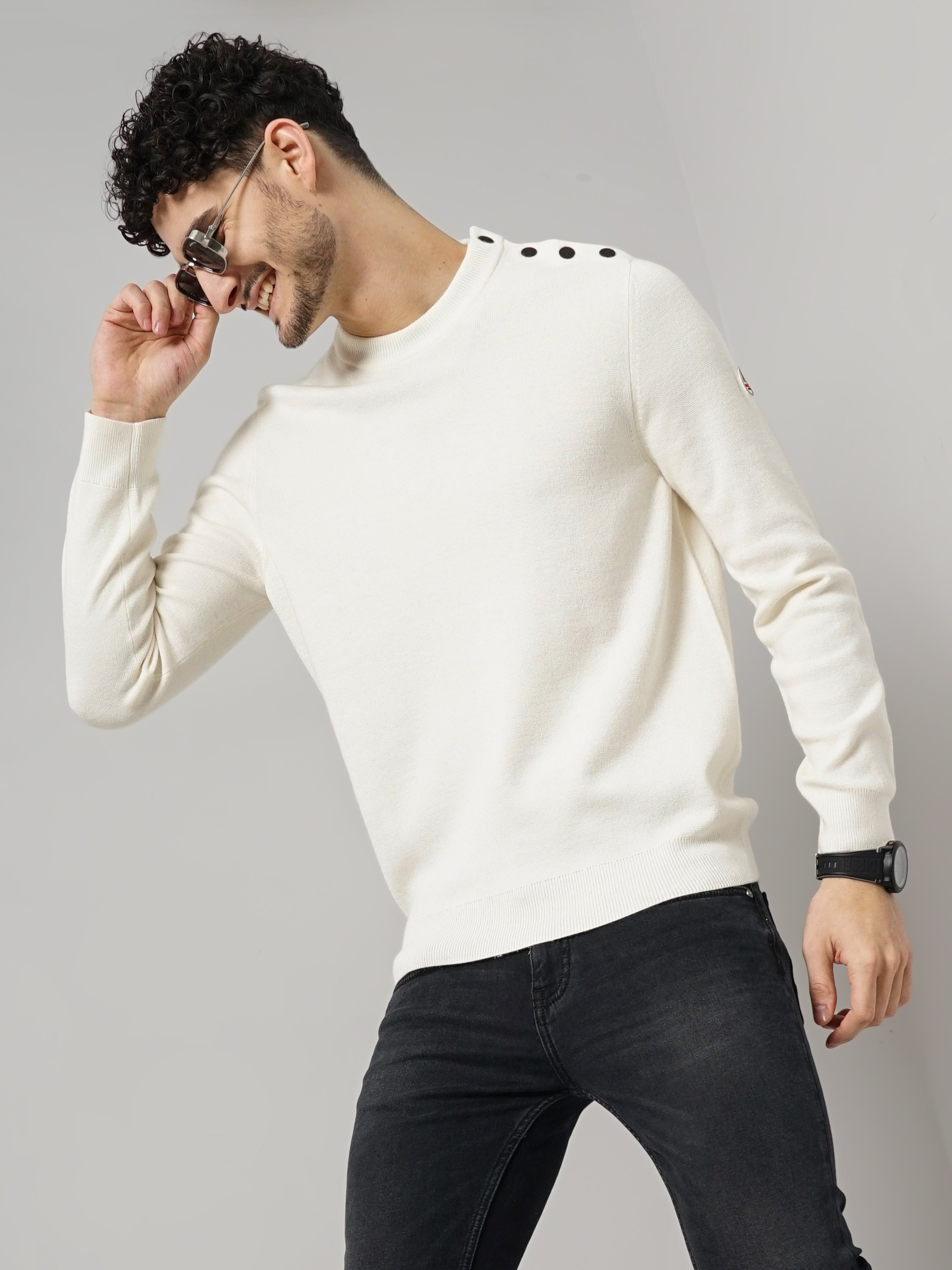 Celio Men's Solid Off White Full Sleeve Round Neck Chamonix Sweatshirt