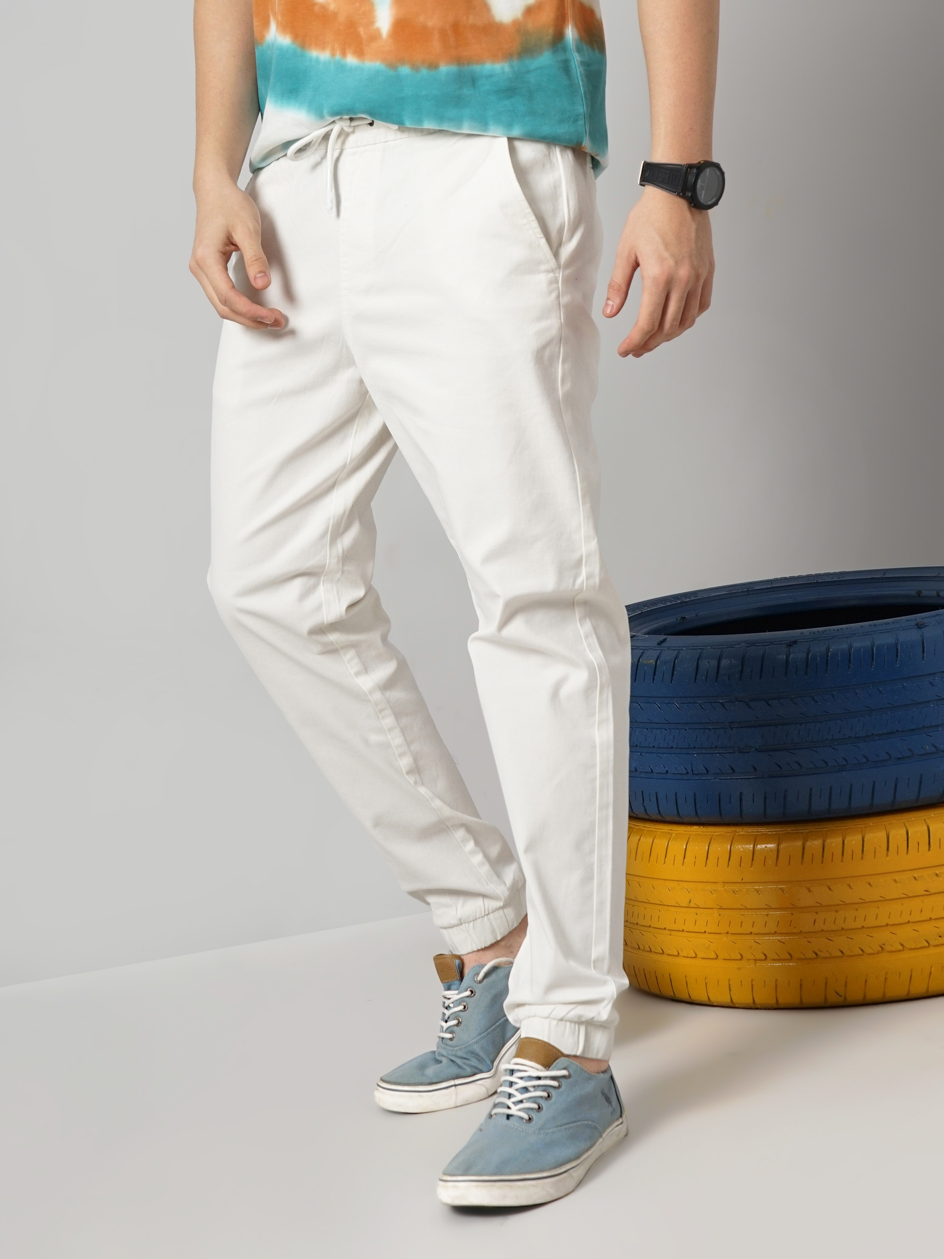 Celio Men Beige Solid Regular Fit Cotton Joggers Trousers