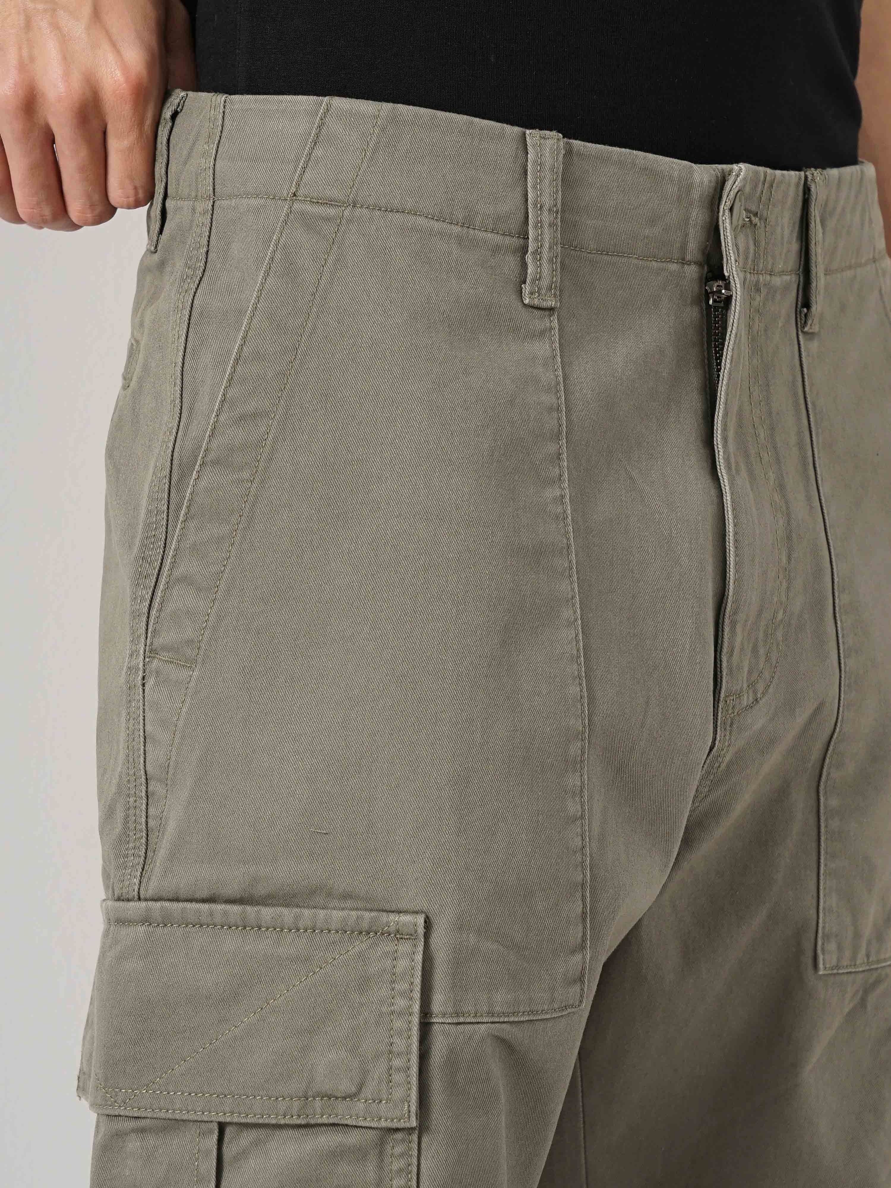 Celio Men Olive Solid Straight Fit Cotton Cargo Trouser