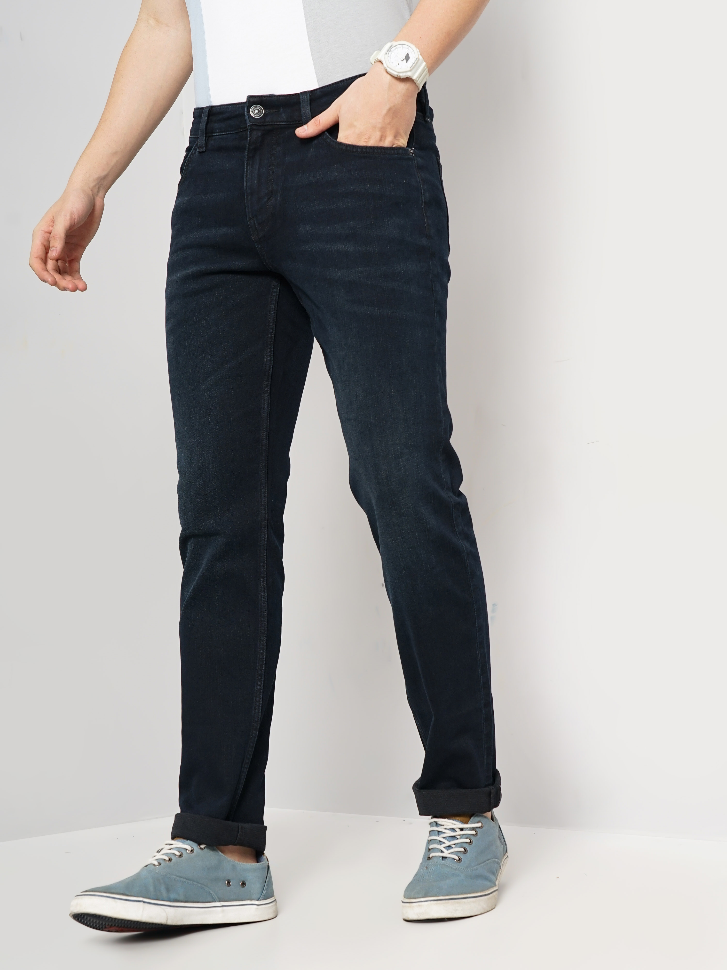 Celio Men Black Solid Straight Fit Cotton Twill Denim Jeans