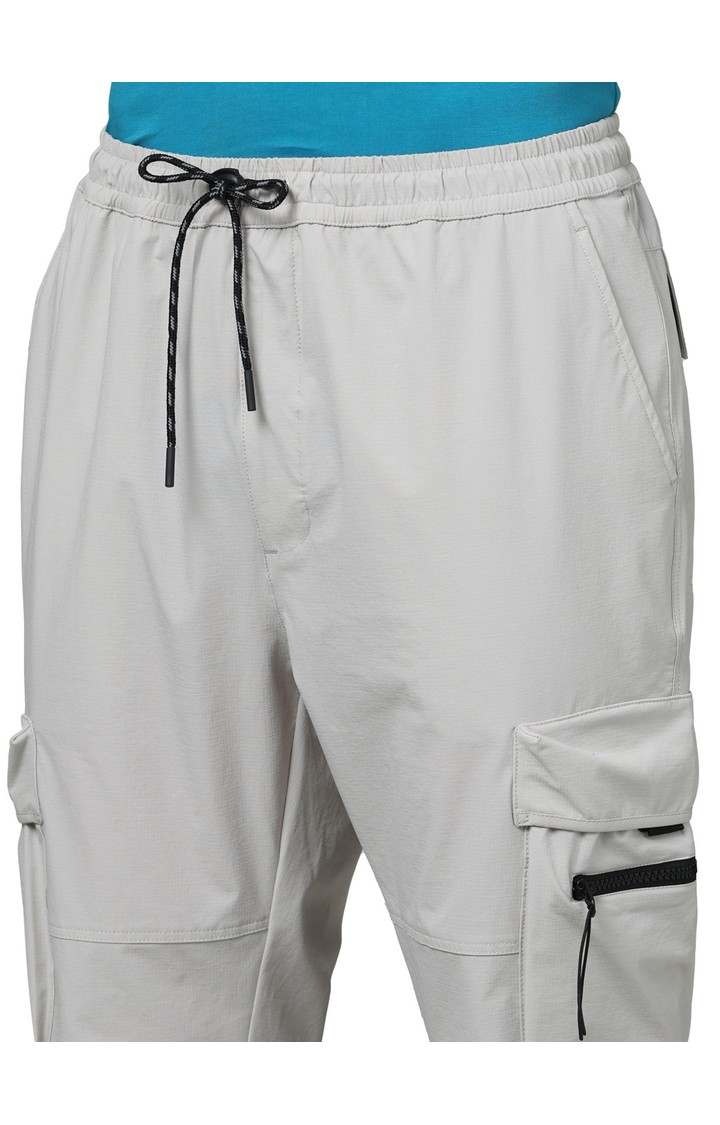 Celio Men Grey Solid Regular Fit Nylon Cargo Trousers