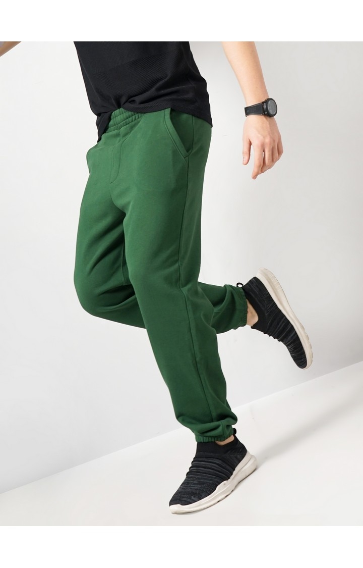Celio Men Green Solid Loose Fit Cotton French Terry Casual Trousers