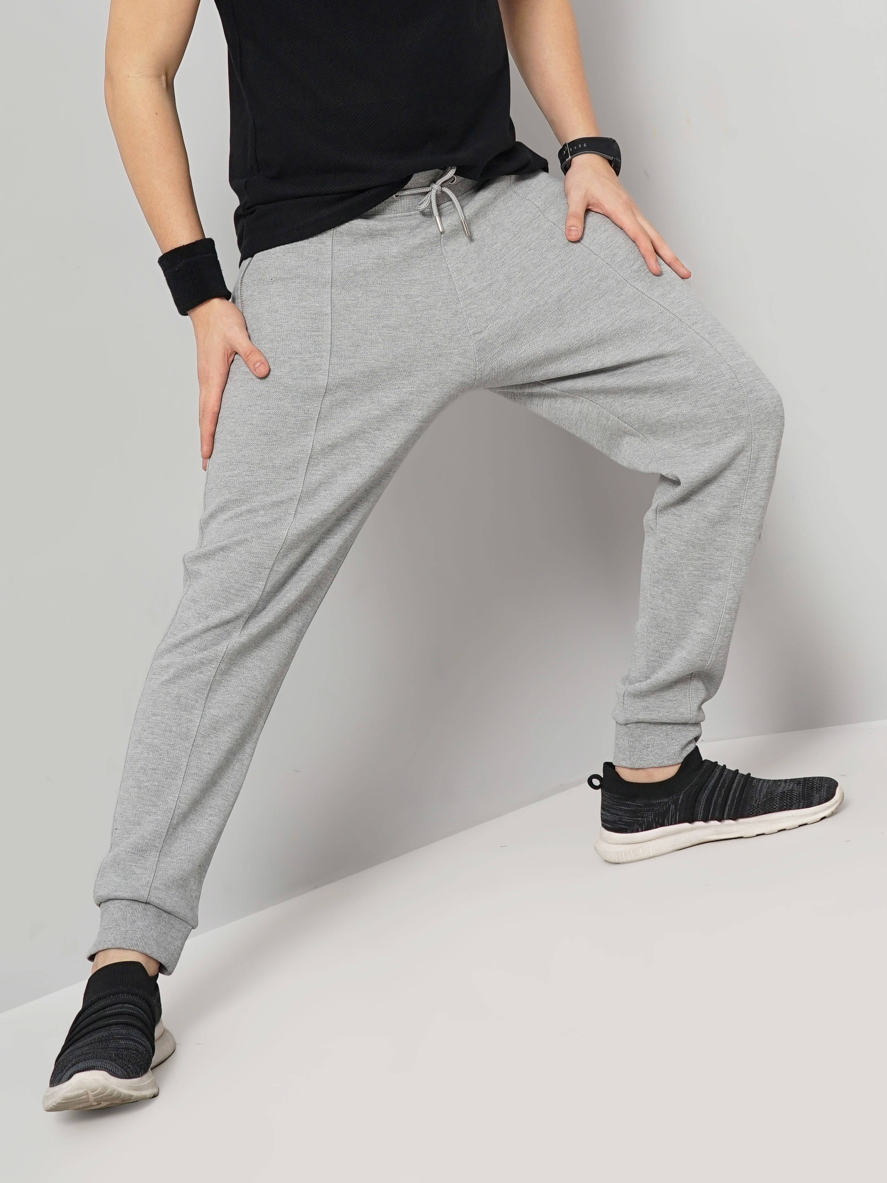 Celio Men Grey Solid Regular Fit Cotton Joggers Trousers