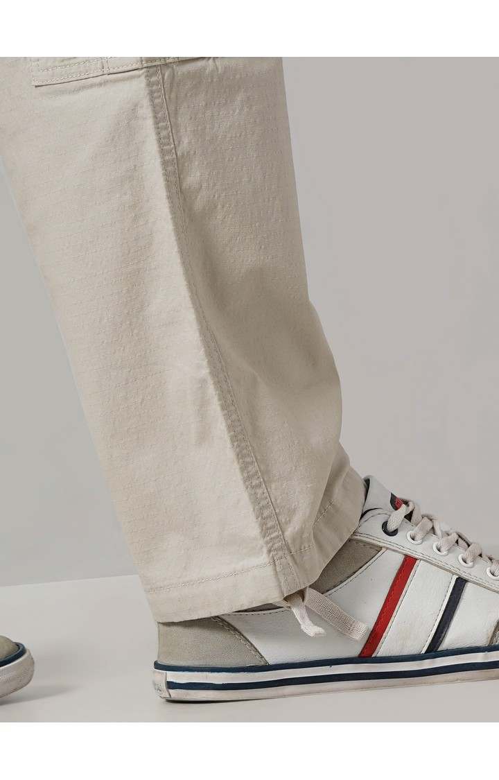 Celio Men Beige Solid Regular Fit Cotton Trousers