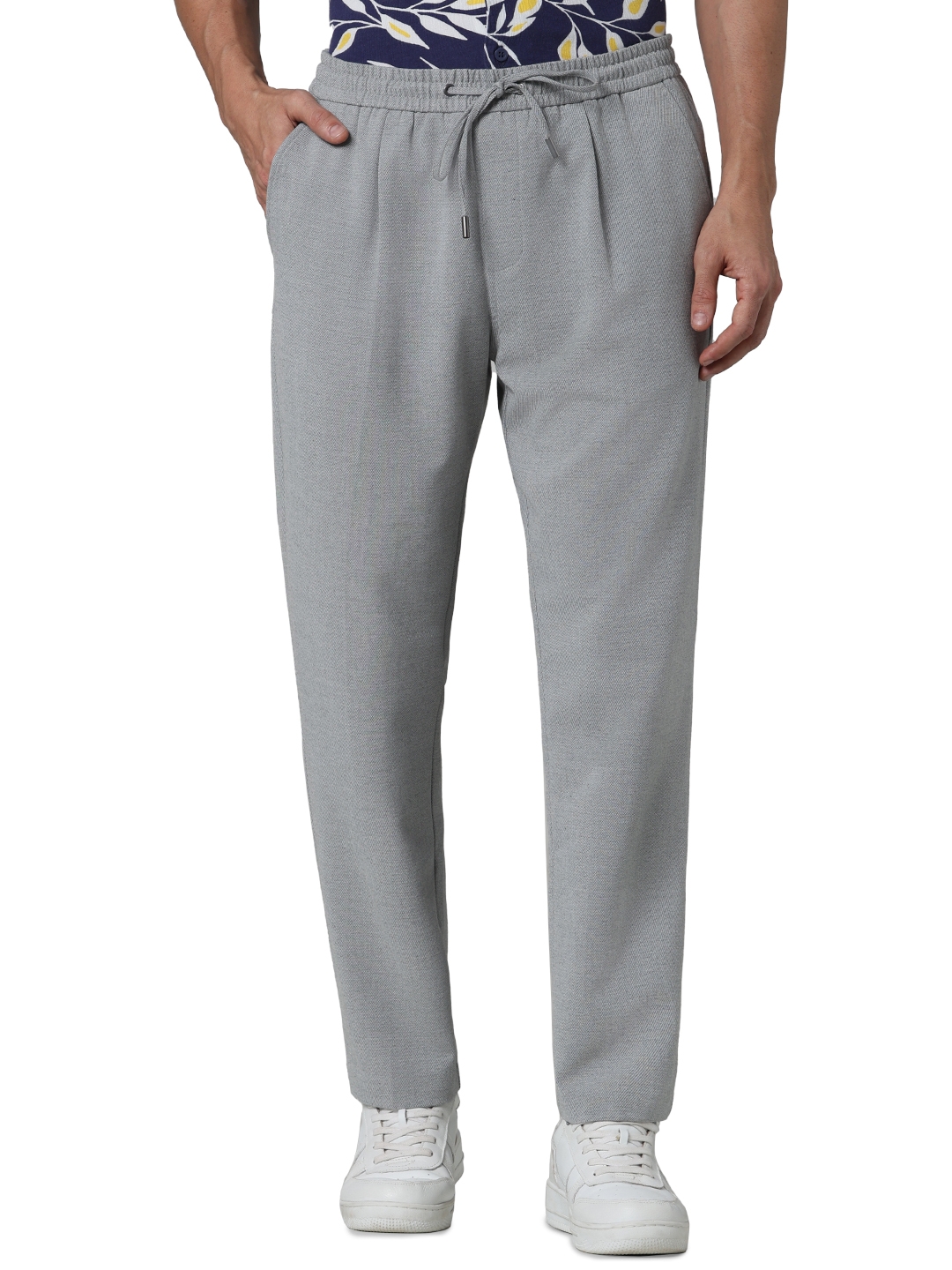 Celio Men Grey Solid Regular Fit Polyester Casual Trousers