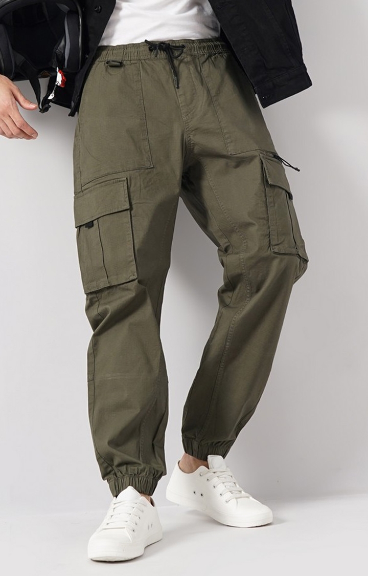 celio | Celio Men Olive Solid Regular Fit Cotton Cargo Trouser