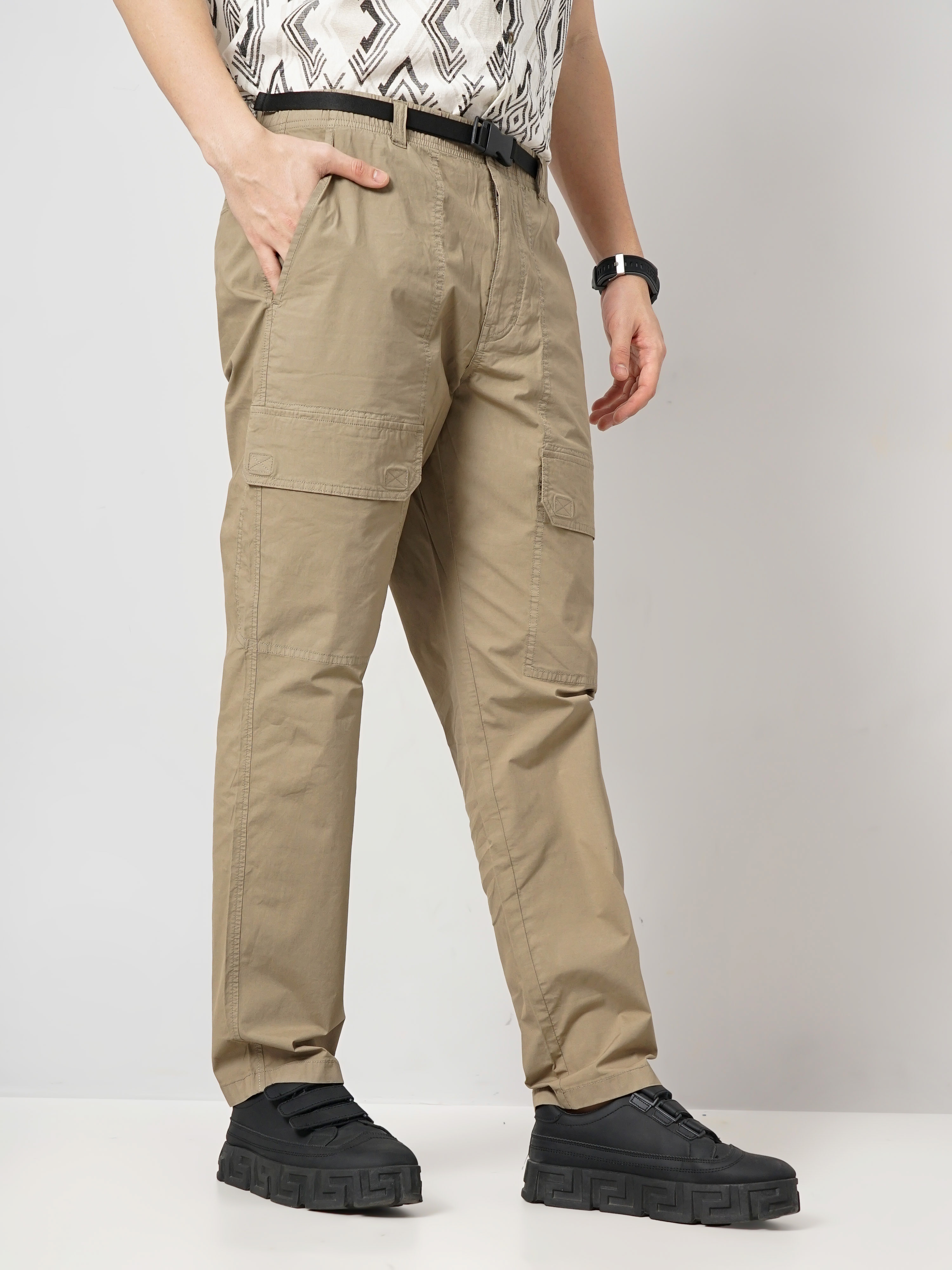 Celio Men Beige Solid Regular Fit Cotton Cargo Trousers