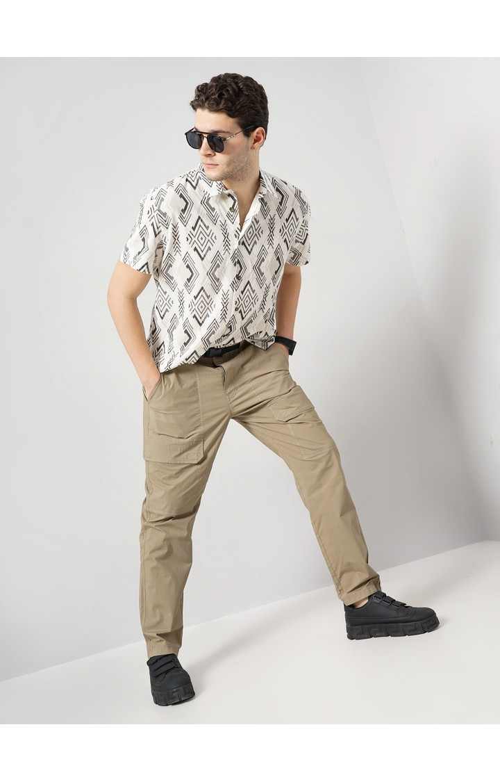 Celio Men Beige Solid Regular Fit Cotton Cargo Trousers