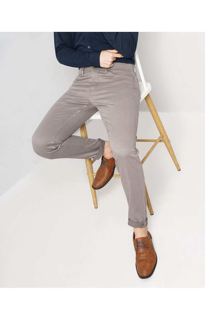 Celio Men Beige Solid Slim Fit Dobby Cotton Pants Casual Trousers