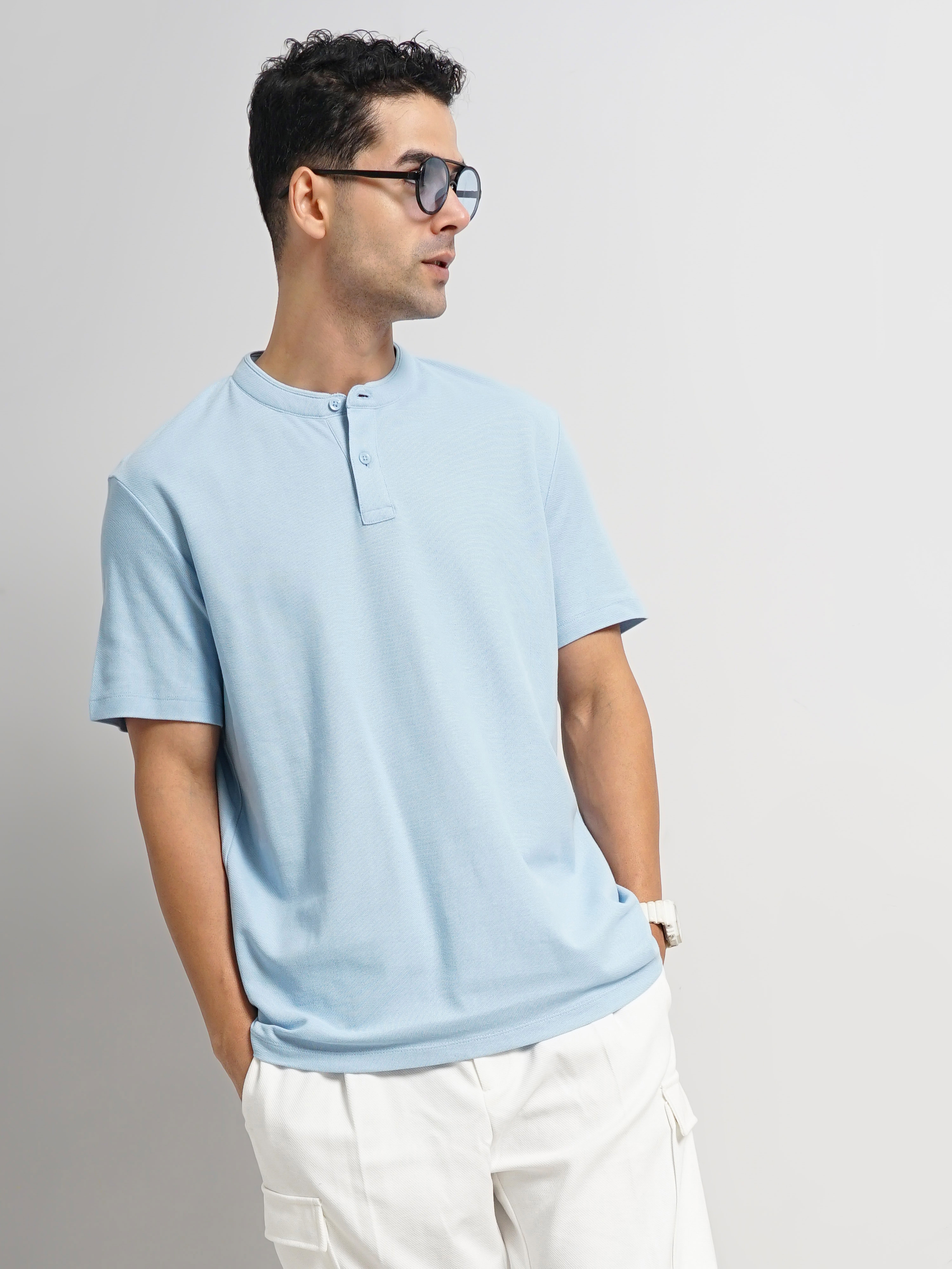 Celio Men Blue Solid Regular Fit Cotton Tshirts