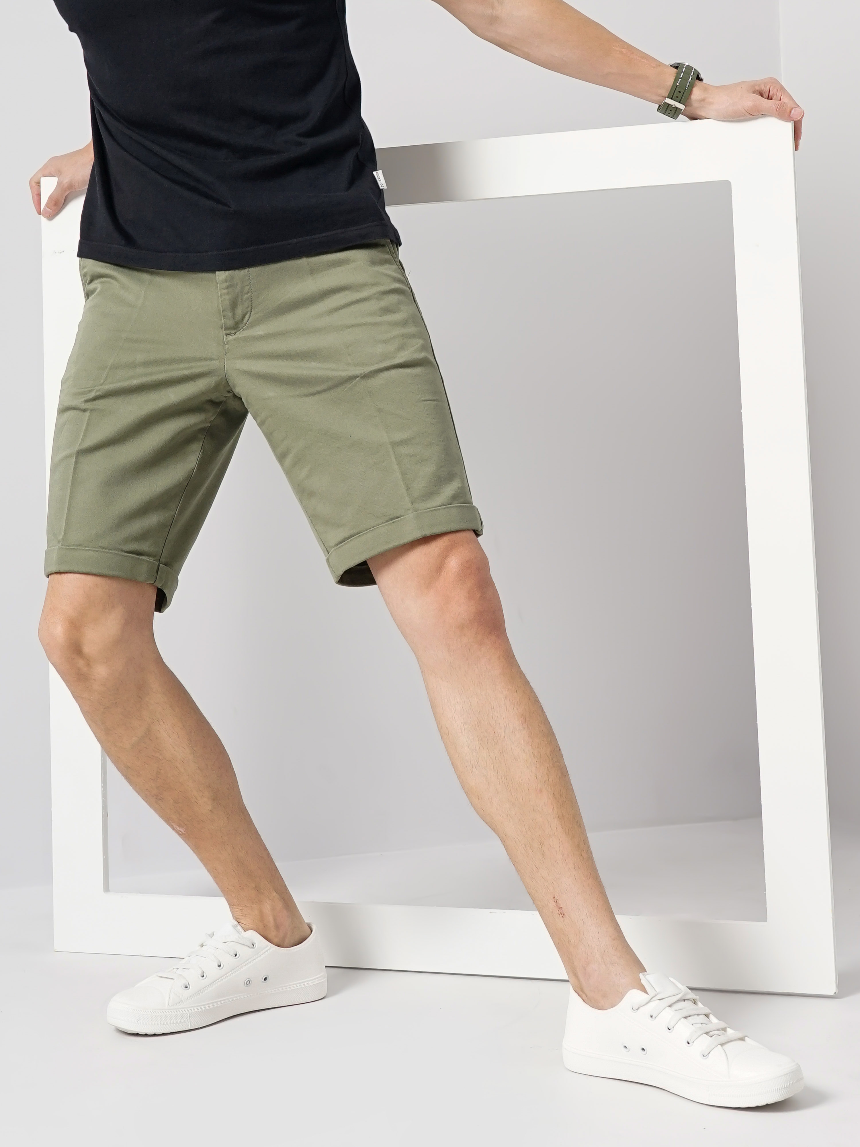 Celio Men Green Solid Loose Fit Cotton Cargo Casual Shorts