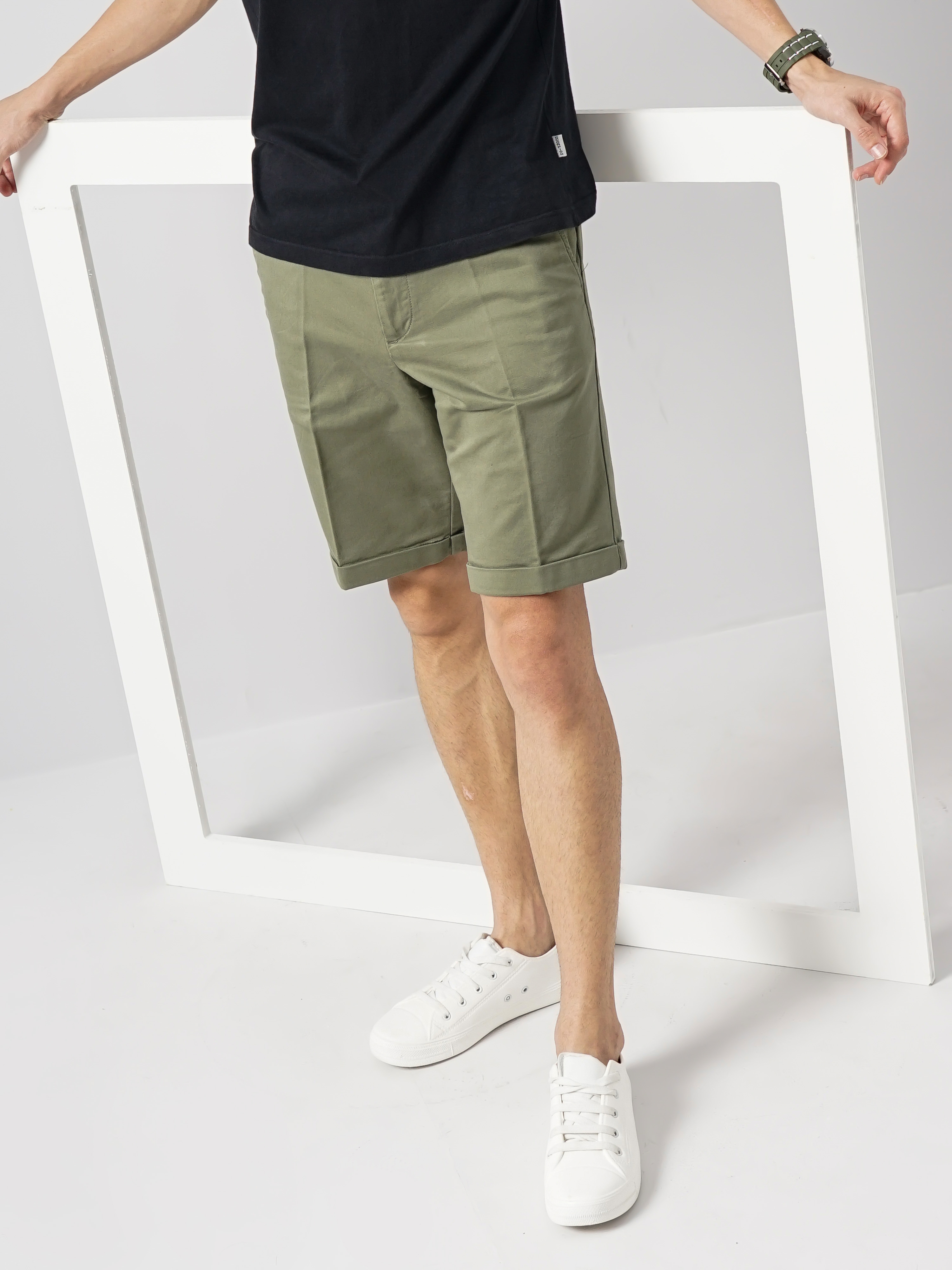 Celio Men Green Solid Loose Fit Cotton Cargo Casual Shorts