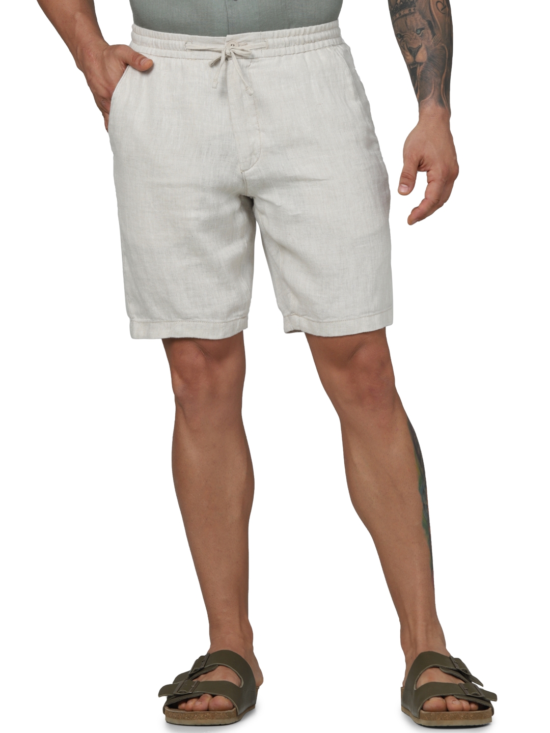 Celio Men Off White Solid Regular Fit Linen Casual Shorts