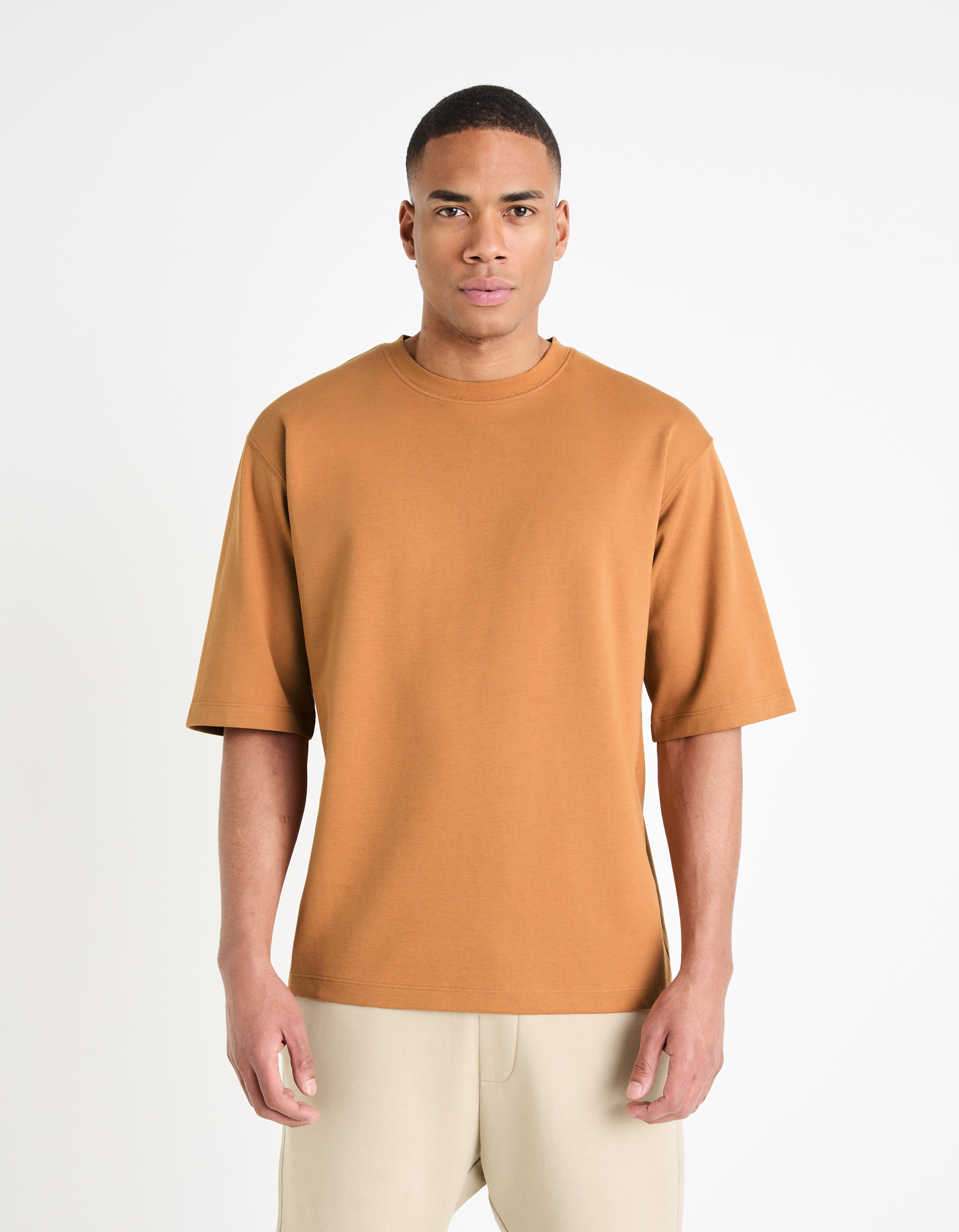 Celio Men Brown Solid Boxy Cotton Oversized Tshirt