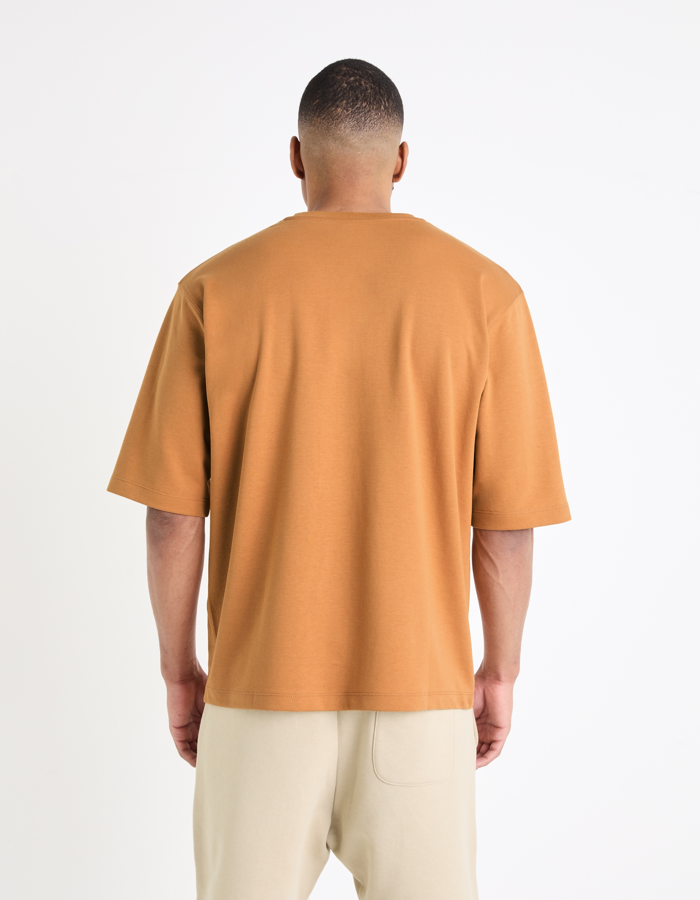 Celio Men Brown Solid Boxy Cotton Oversized Tshirt