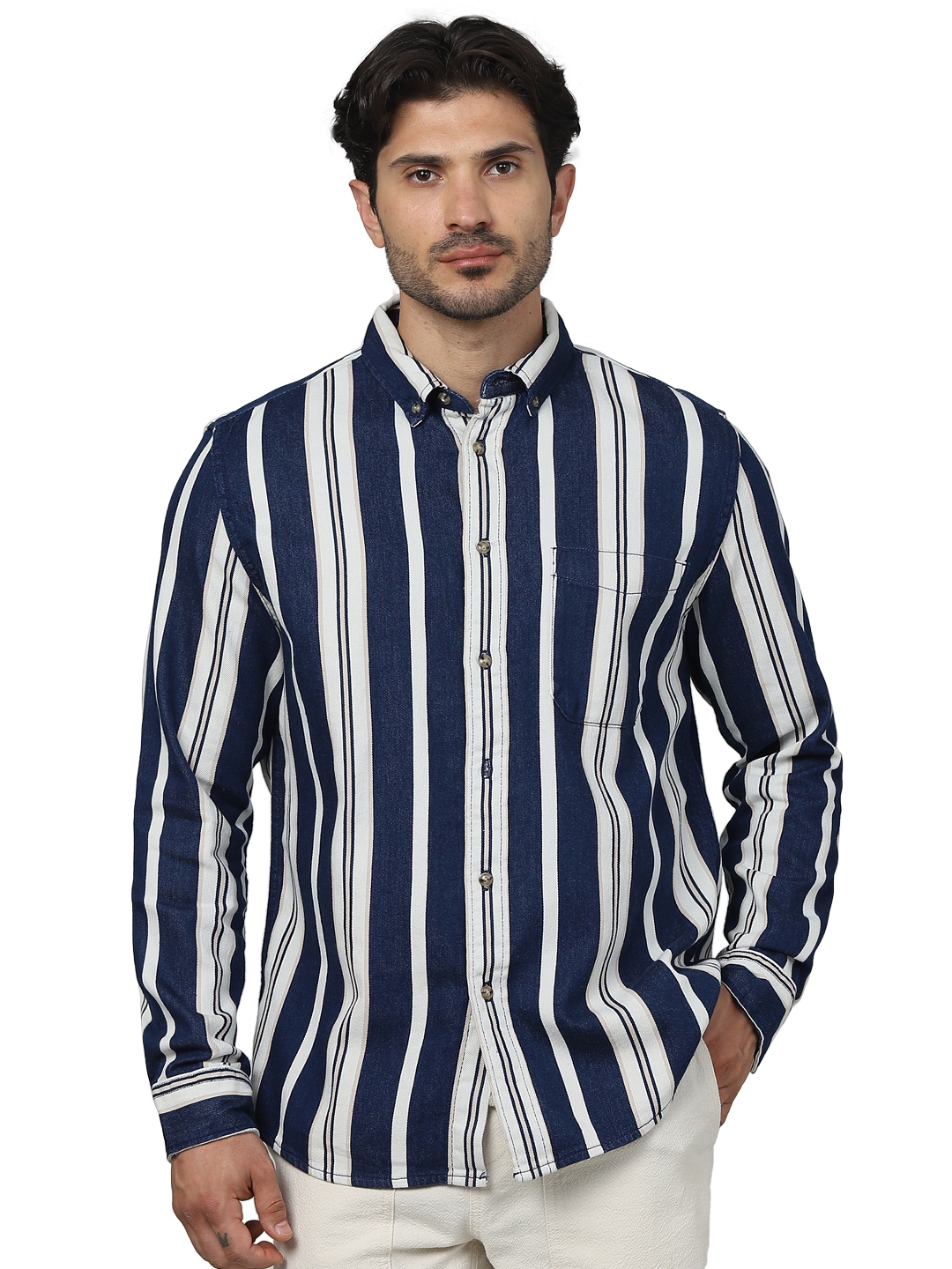 Celio Men Blue Striped Regular Fit Cotton Casual Shirts