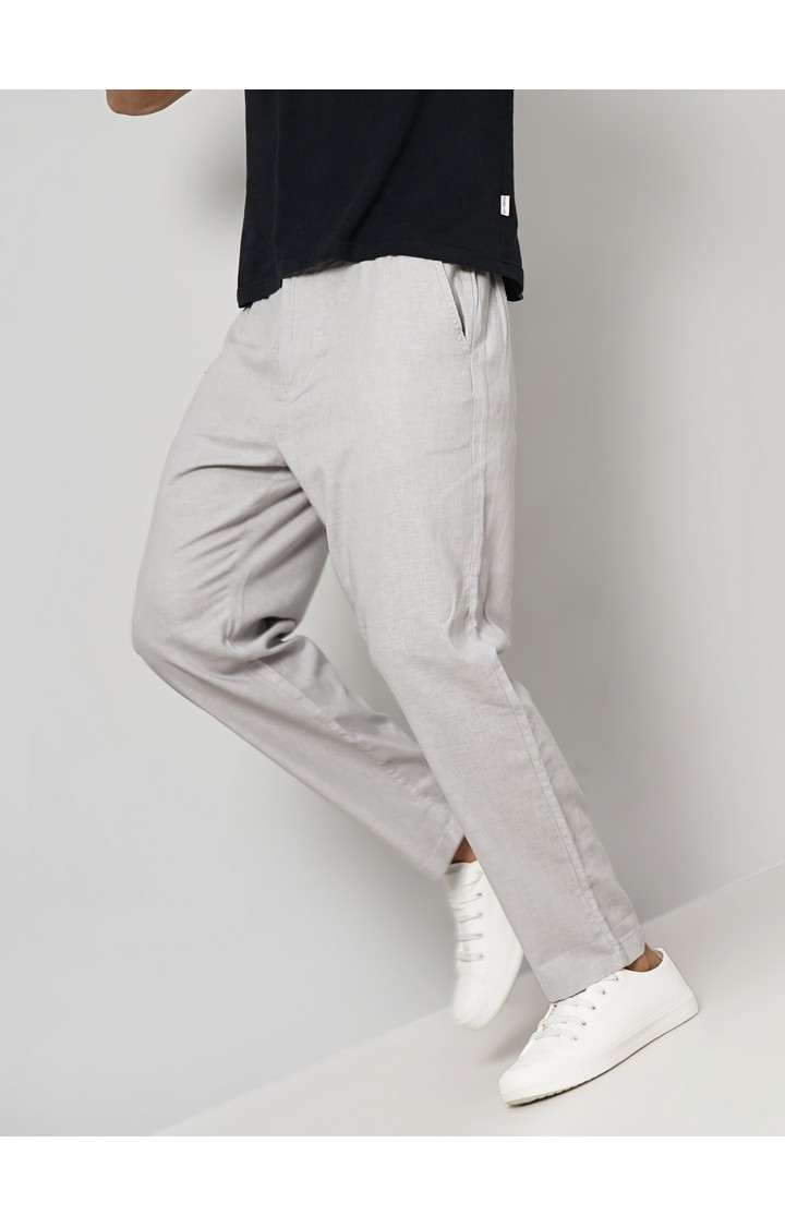 Celio Men Grey Solid Regular Fit Linen Trousers