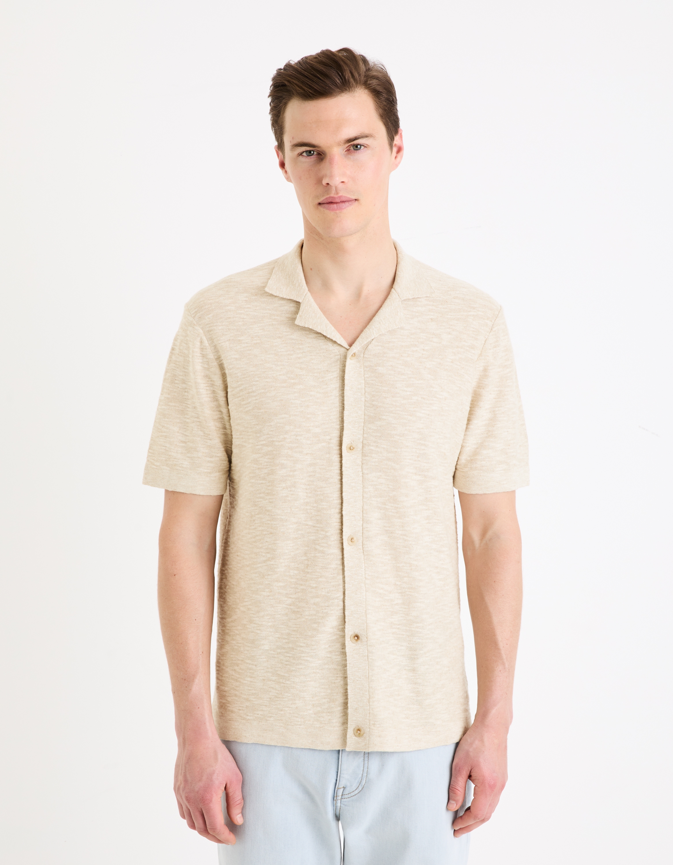 Celio Men Beige Solid Regular Fit Cotton Linen Flat Knit Shirt