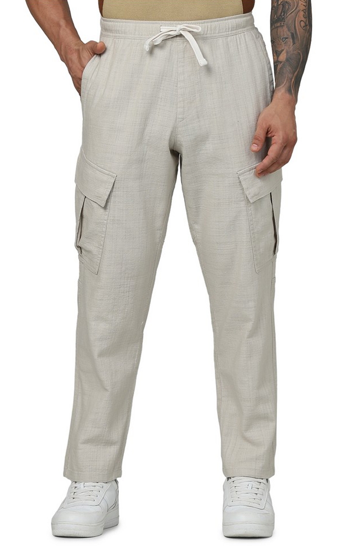 celio | Celio Men Beige Solid Loose Fit Cotton Cargo Trousers