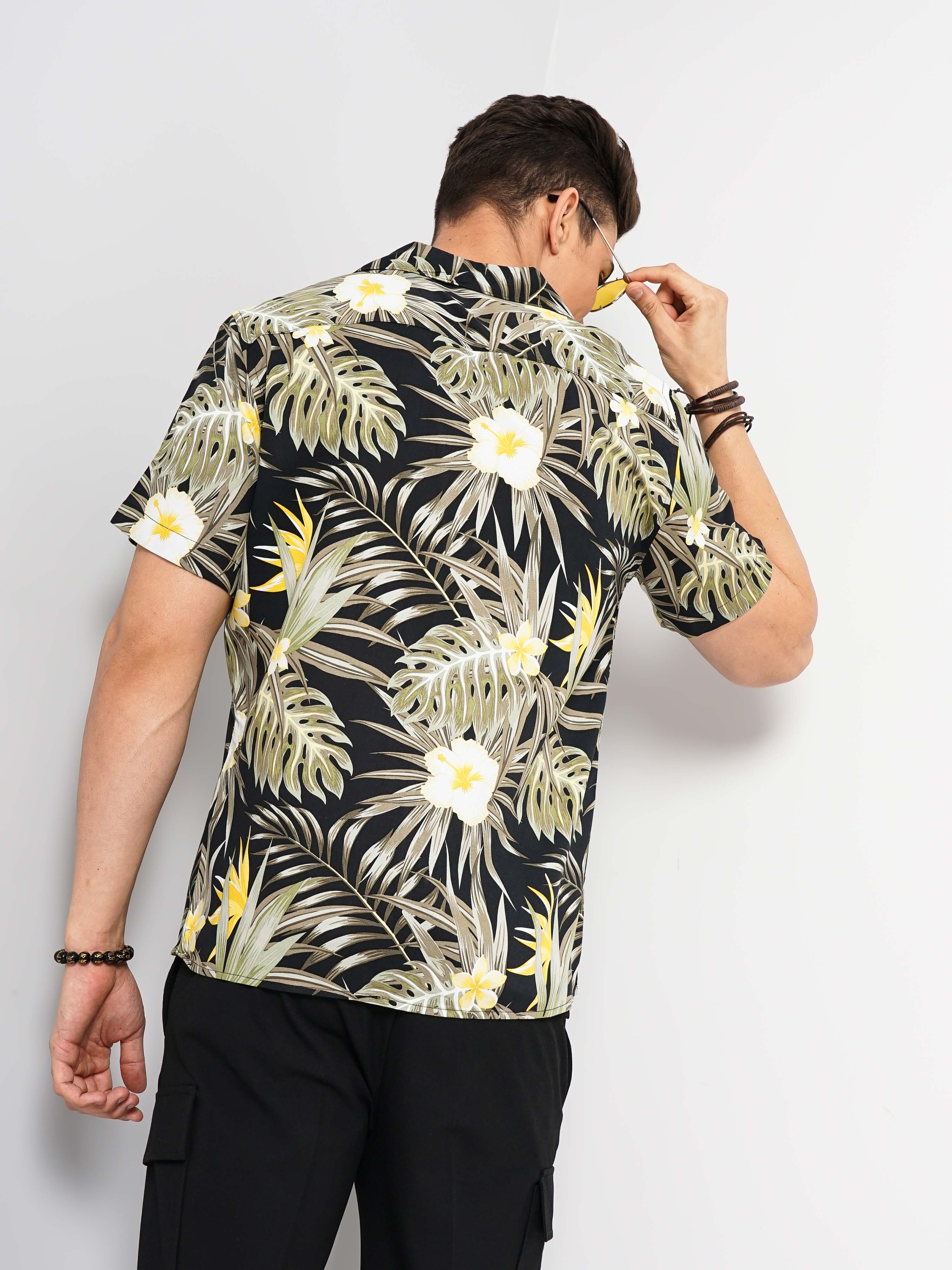 Celio Men Black Printed Regular Fit Viscose Rayon Soft Touch Shirt