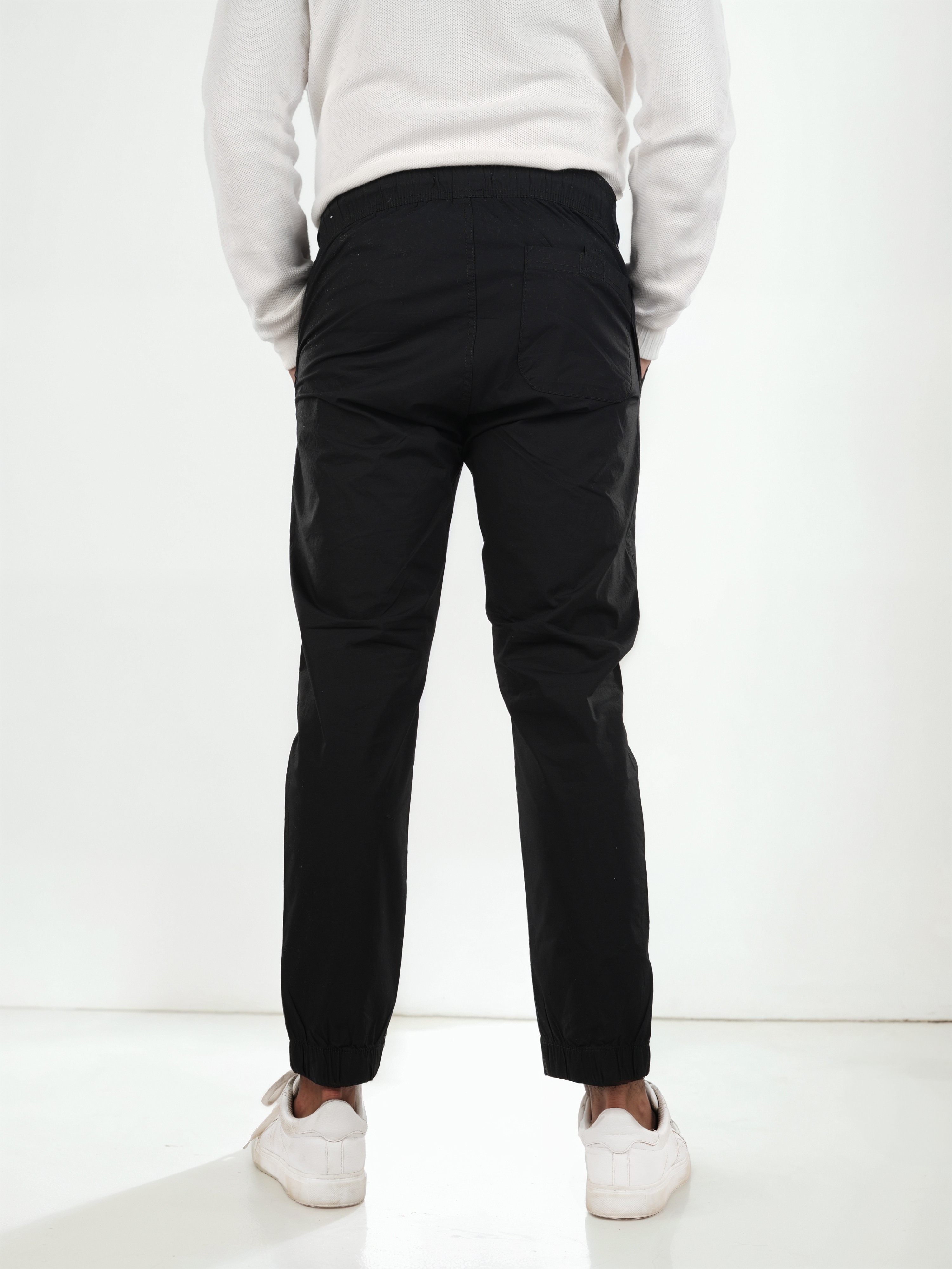 Celio Men Black Solid Loose Fit Cotton Jog Pant