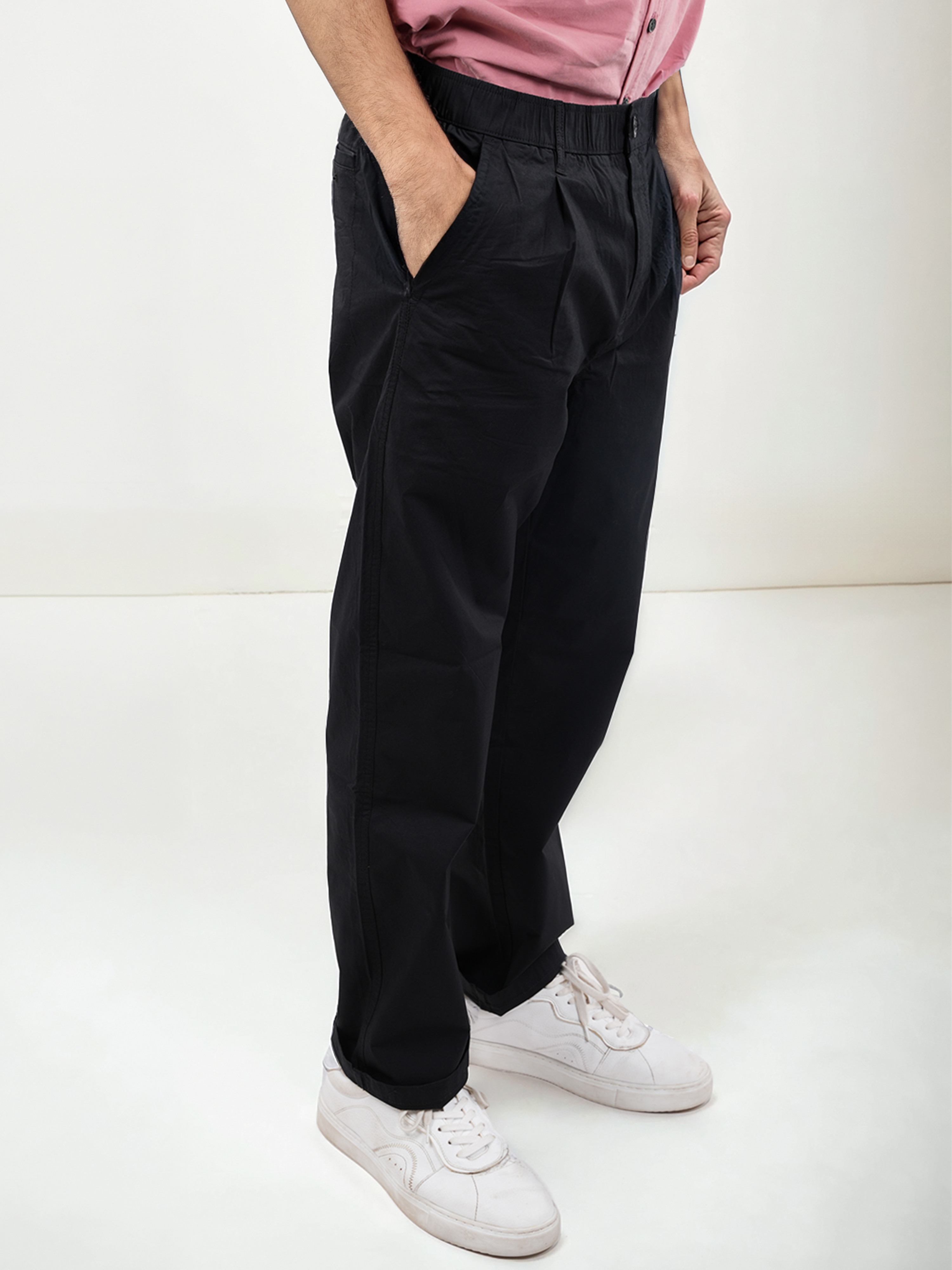 Celio Men Black Solid Regular Fit Cotton Cargo Trousers